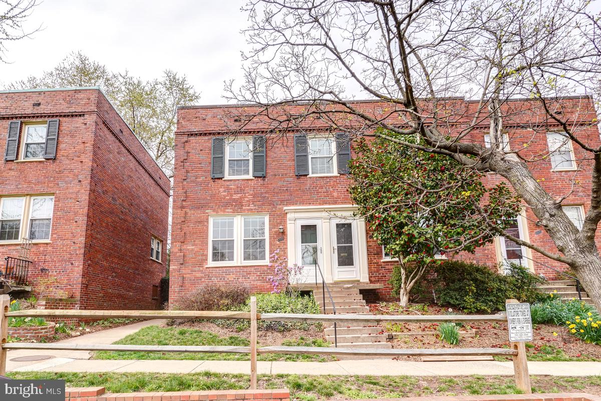 ARLINGTON VILLAGE - Residential