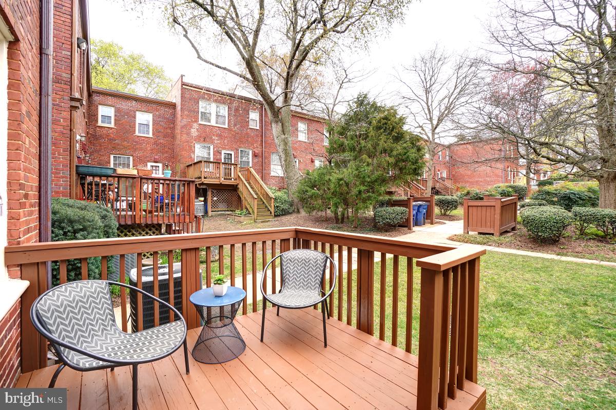 ARLINGTON VILLAGE - Residential