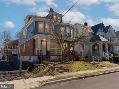 Townhouse For Sale - 330 Beechwood Avenue<br/> Mercer County, EWING, NJ 08618