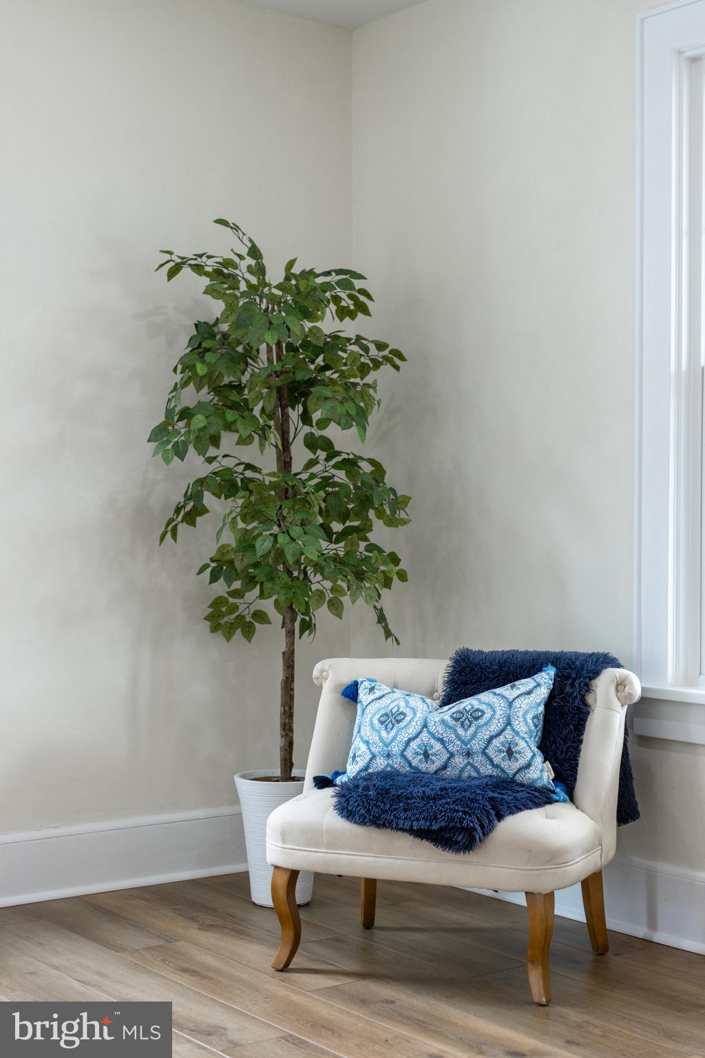 COLLEGE HEIGHTS - Residential