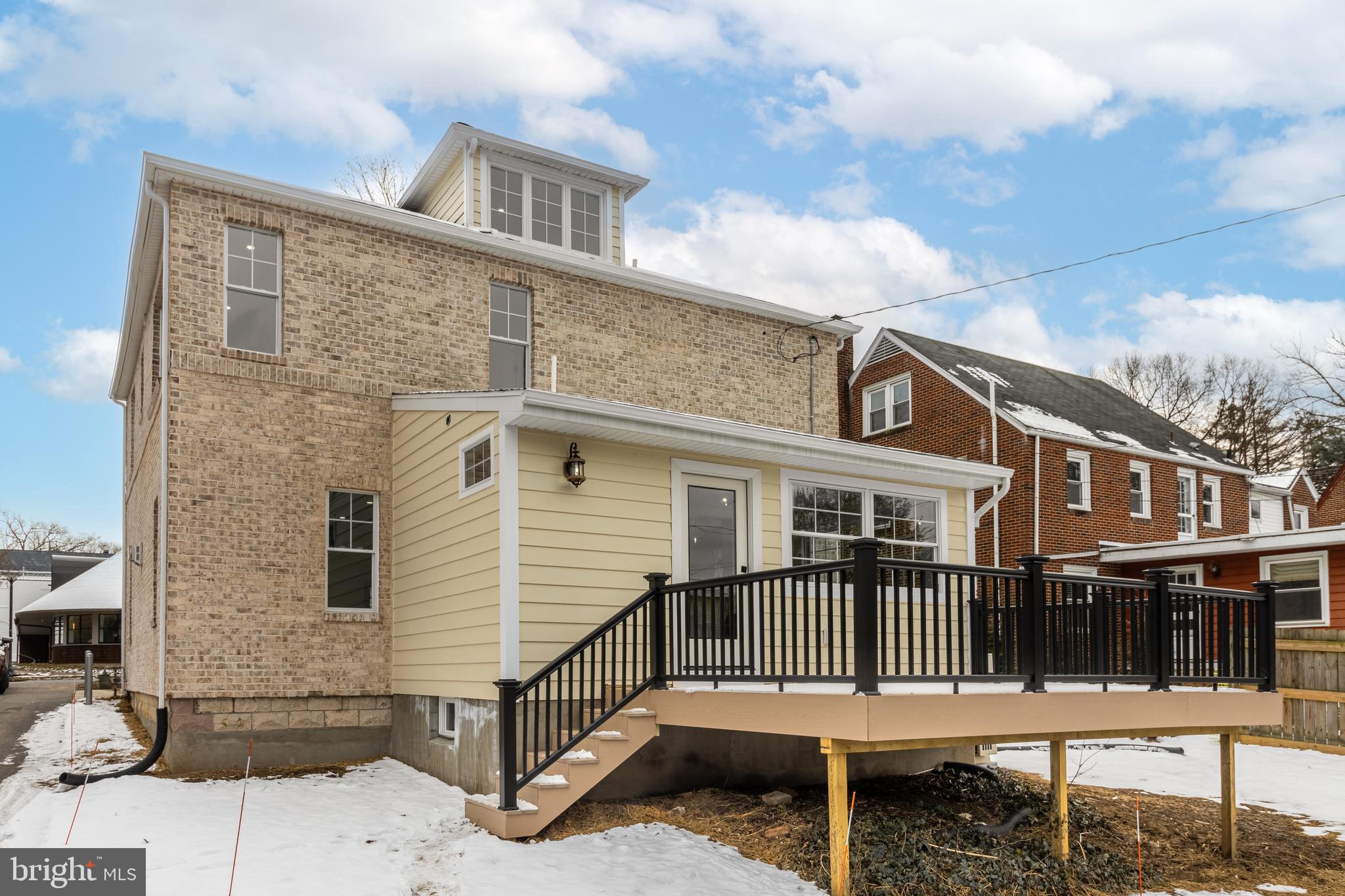 COLLEGE HEIGHTS - Residential