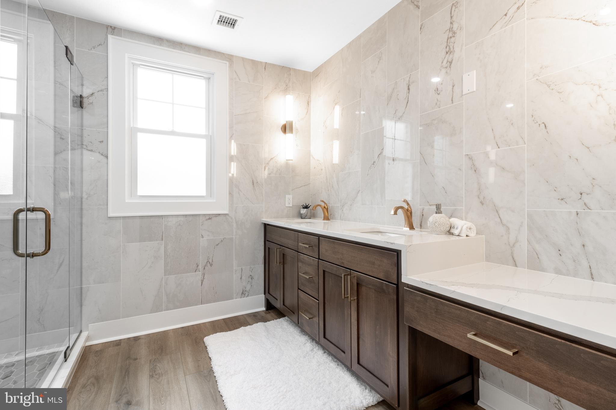 COLLEGE HEIGHTS - Residential