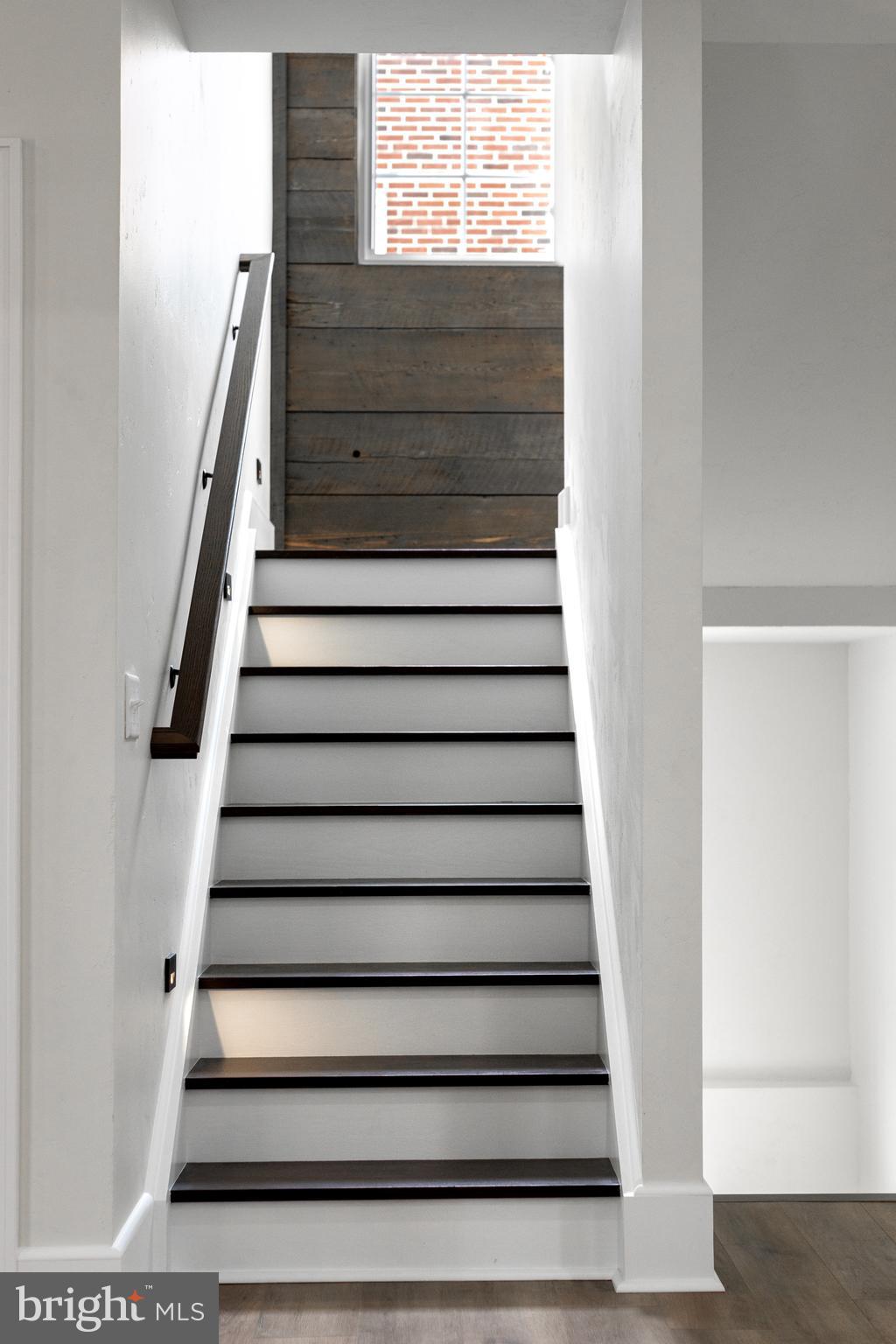 COLLEGE HEIGHTS - Residential