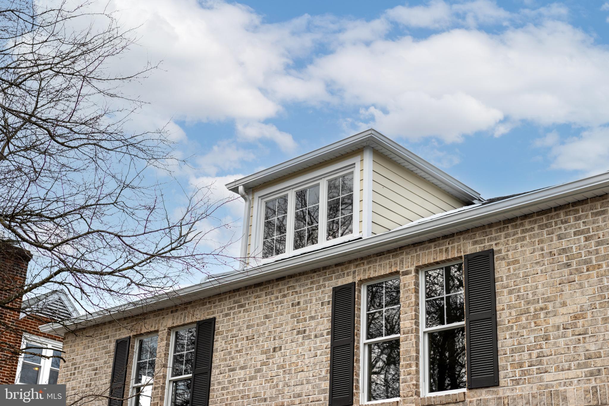 COLLEGE HEIGHTS - Residential