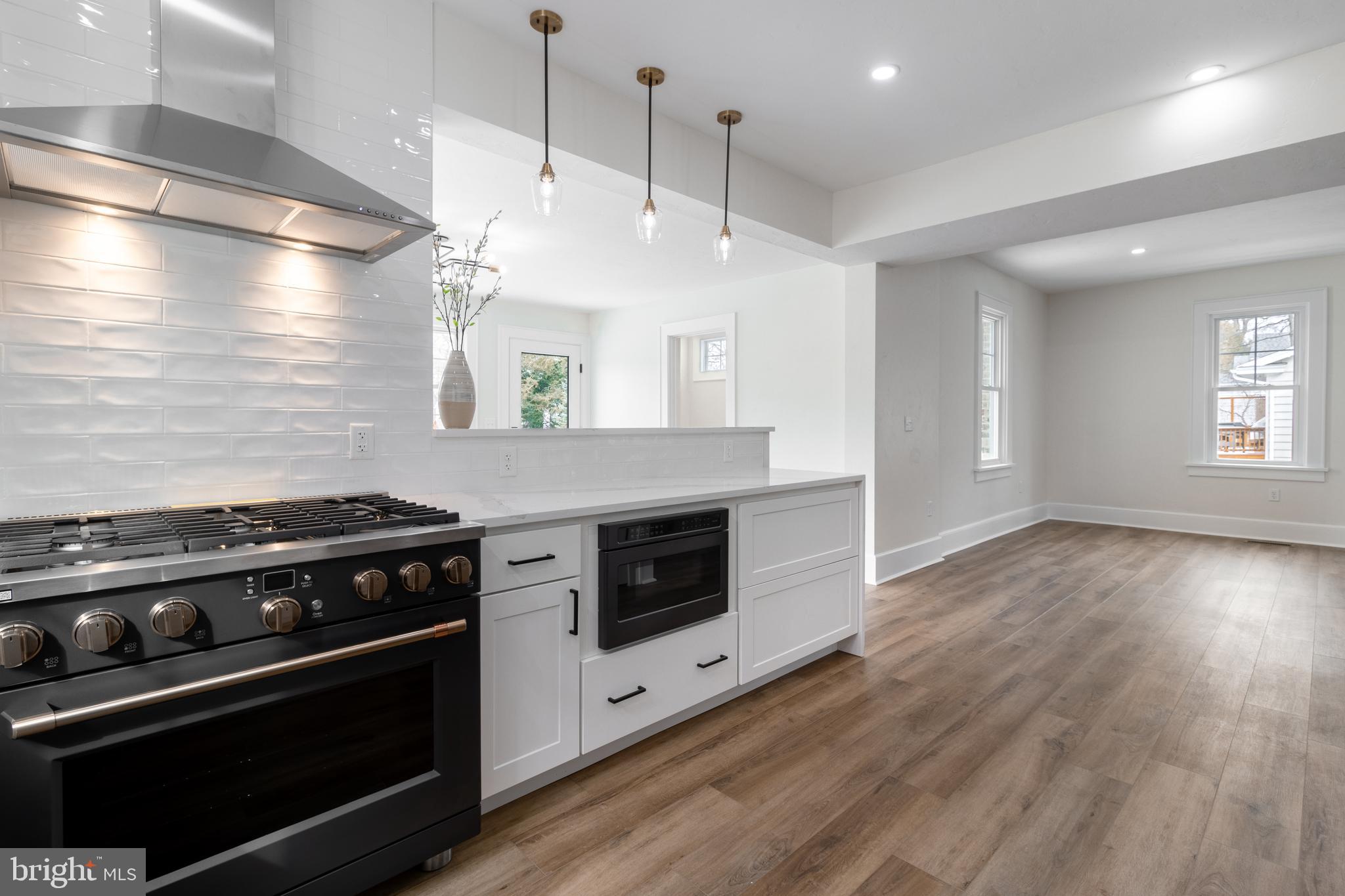 COLLEGE HEIGHTS - Residential