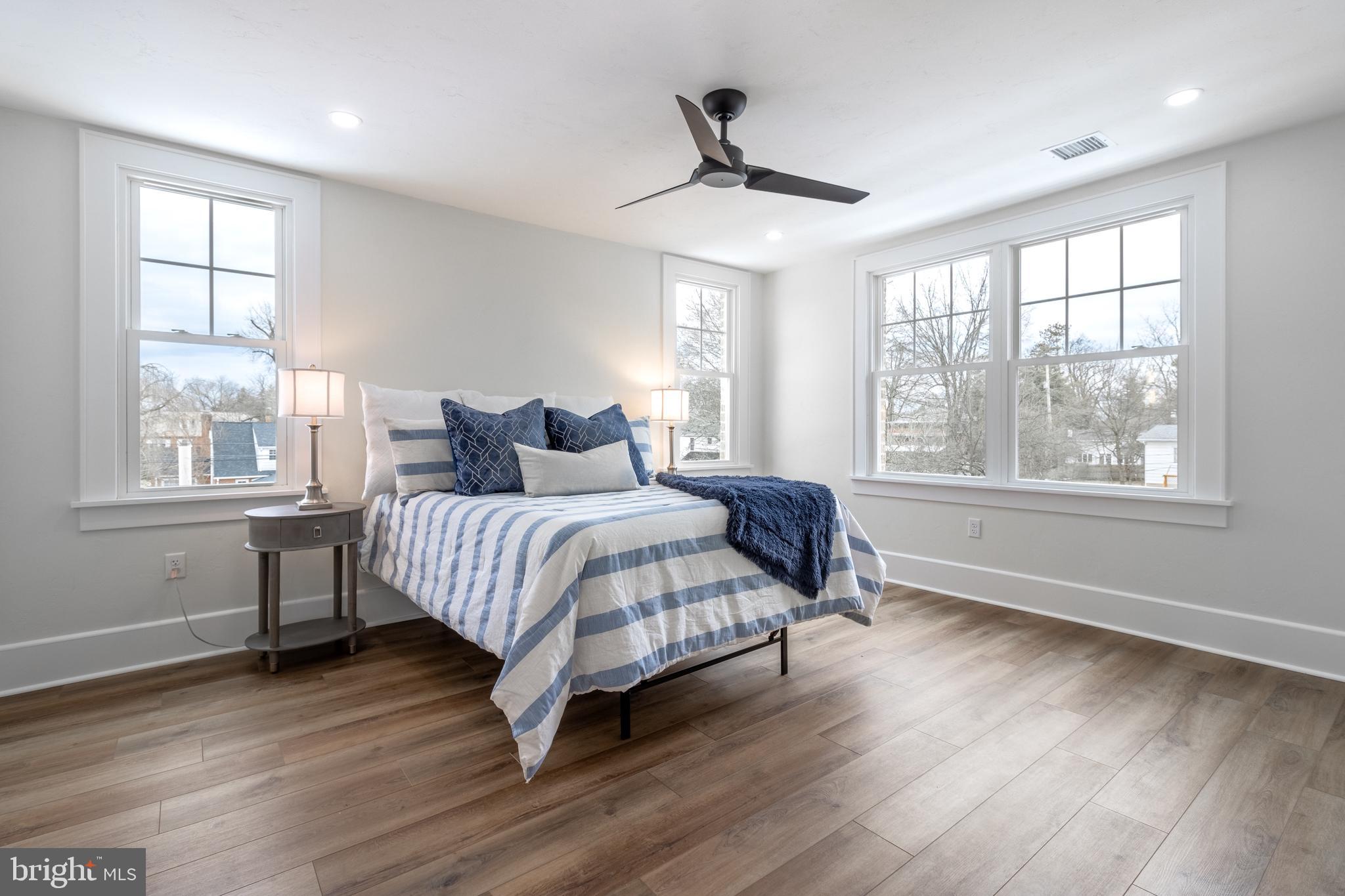 COLLEGE HEIGHTS - Residential