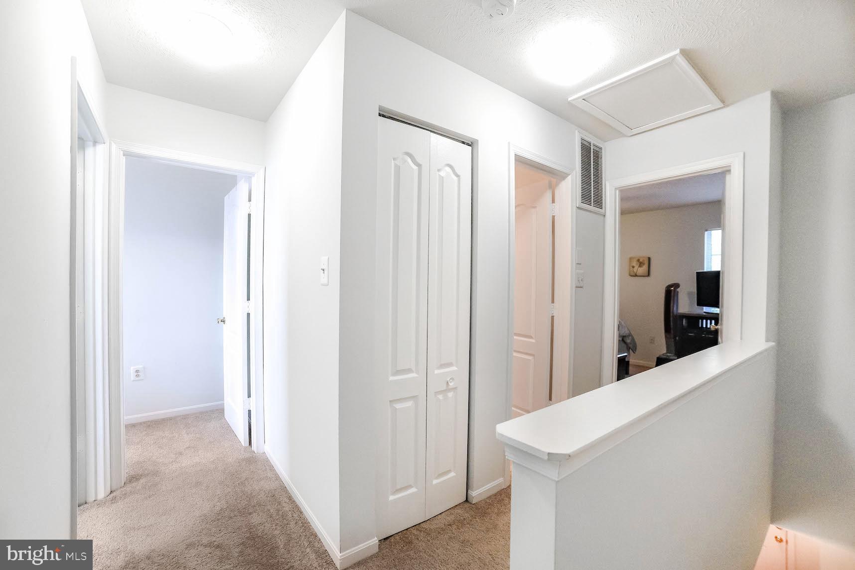 LAUREL GLEN - Residential