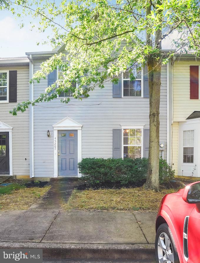 LAUREL GLEN - Residential