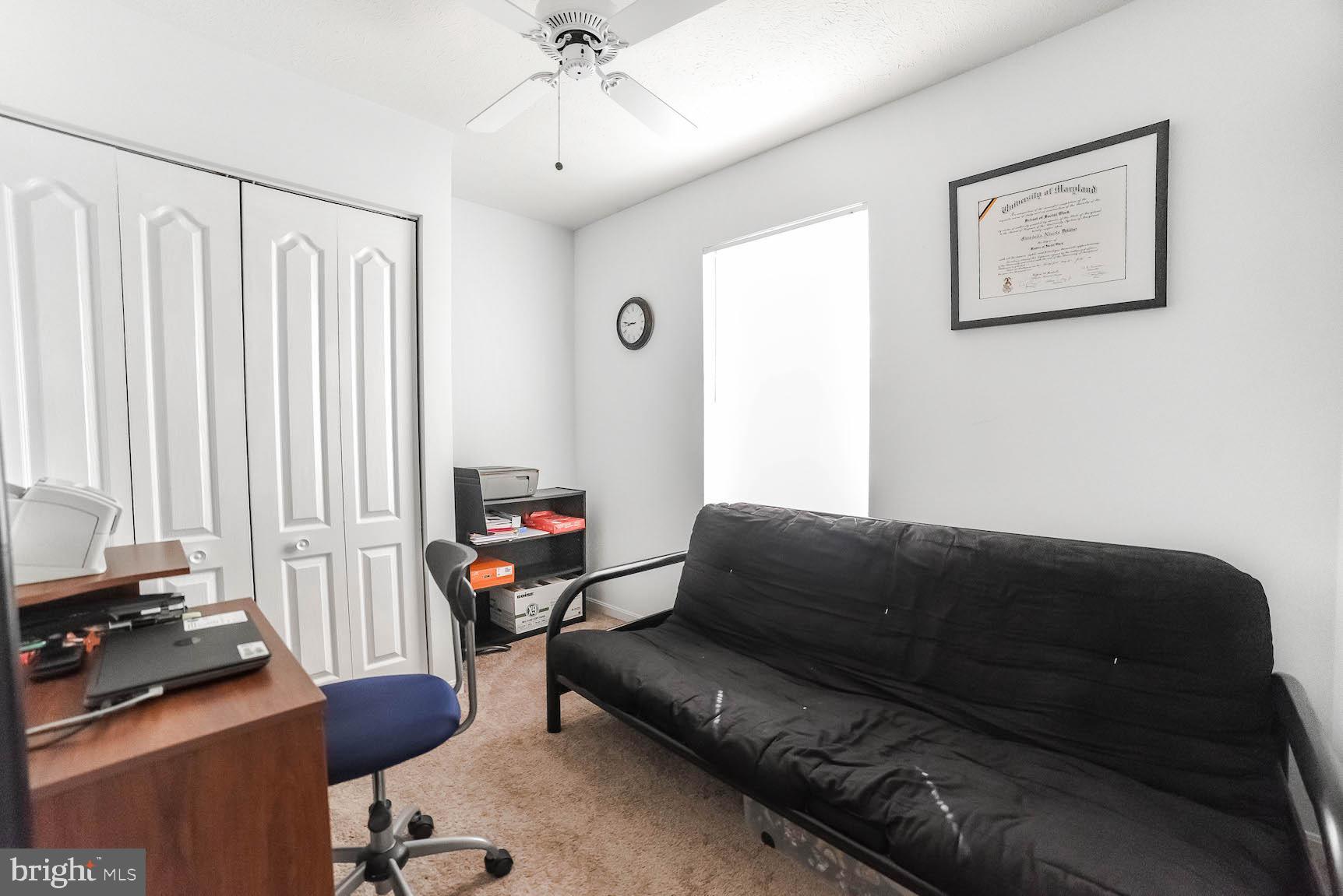 LAUREL GLEN - Residential