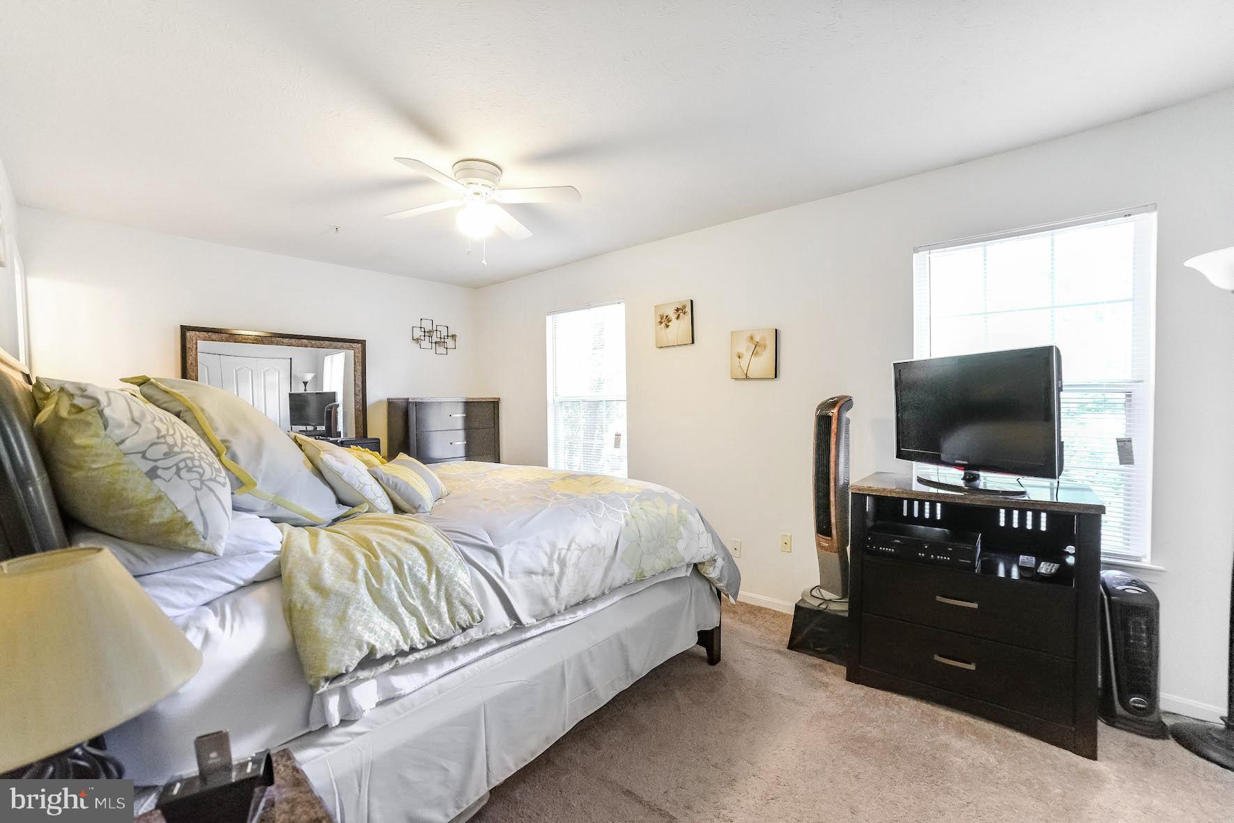 LAUREL GLEN - Residential