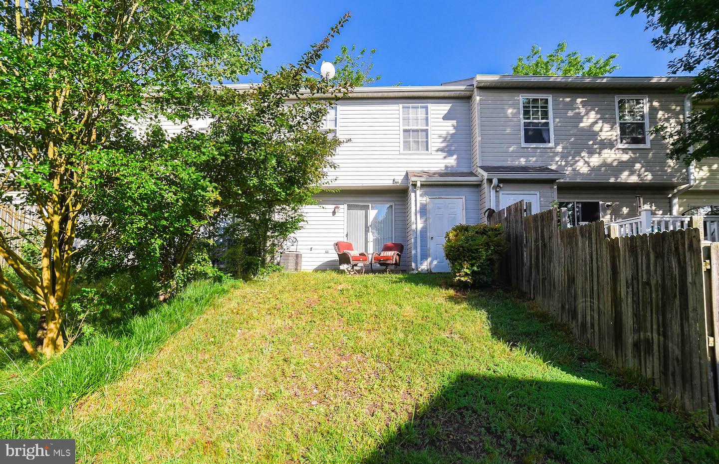 LAUREL GLEN - Residential