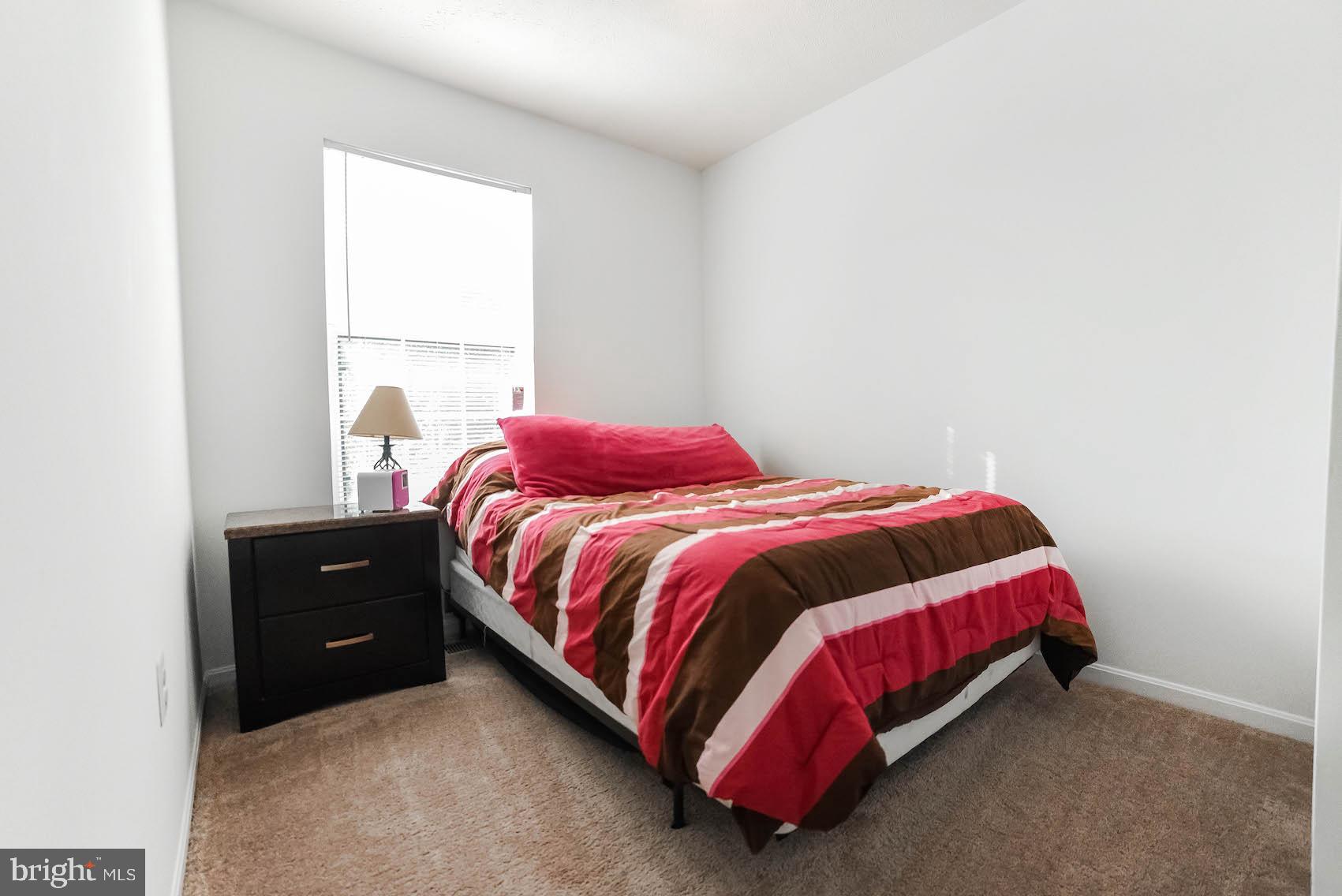 LAUREL GLEN - Residential