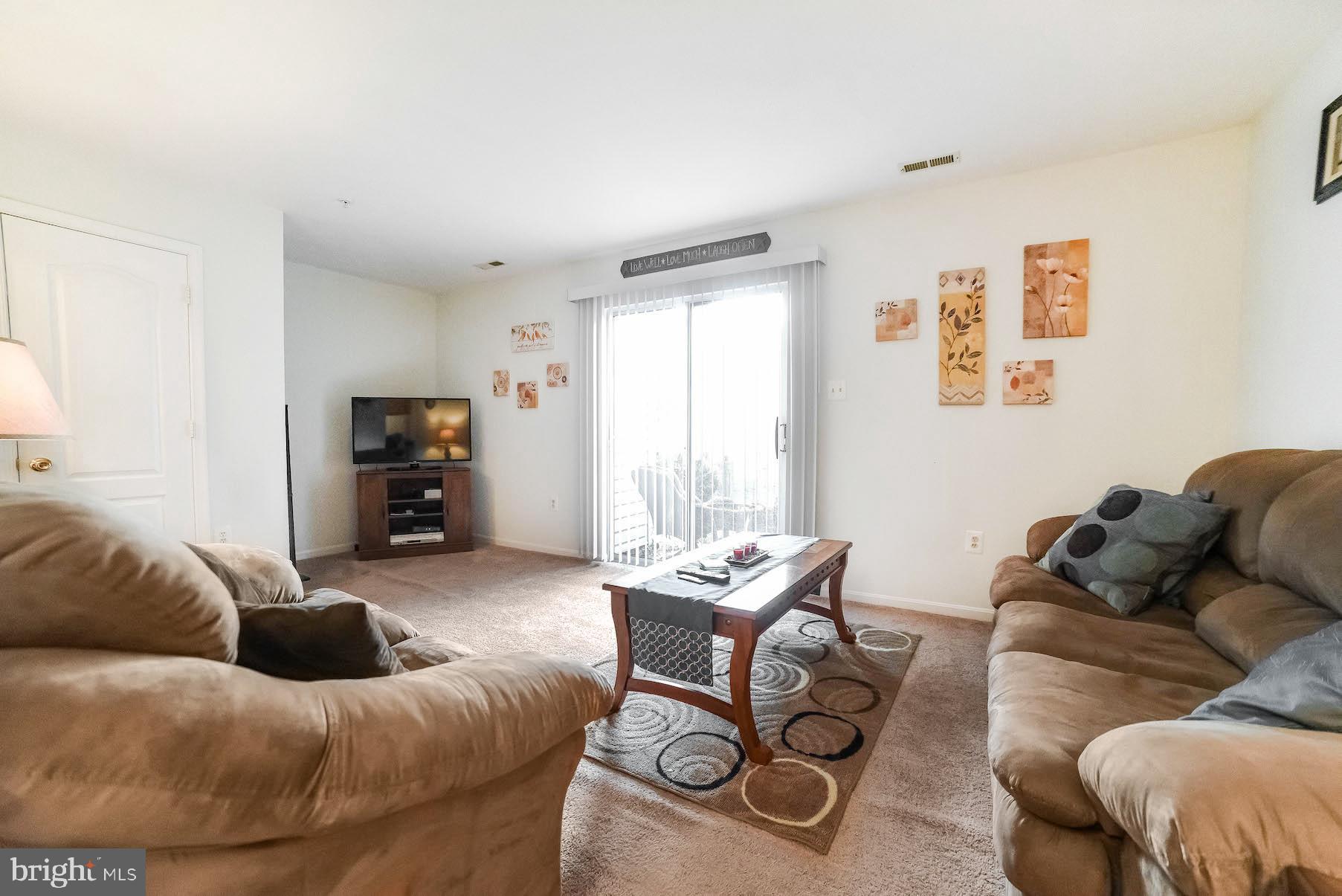 LAUREL GLEN - Residential