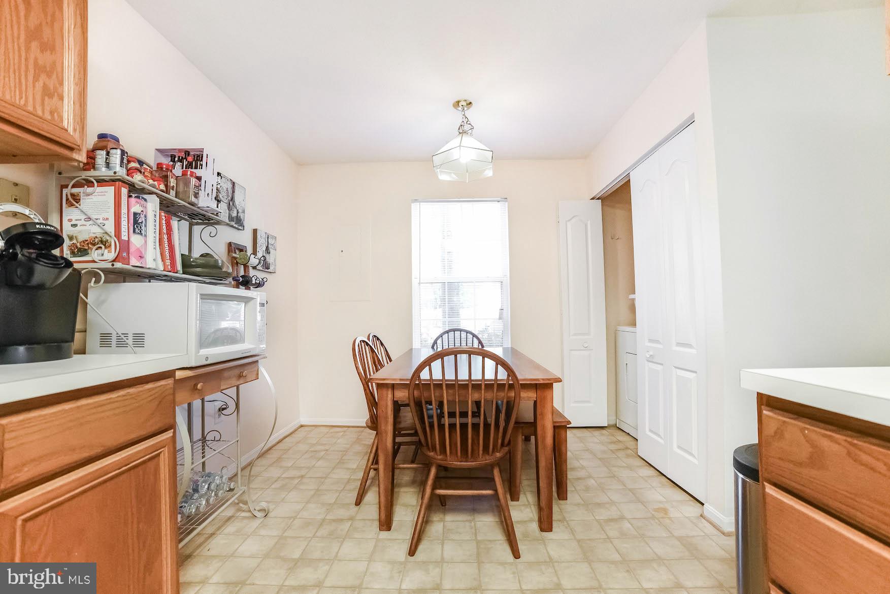 LAUREL GLEN - Residential