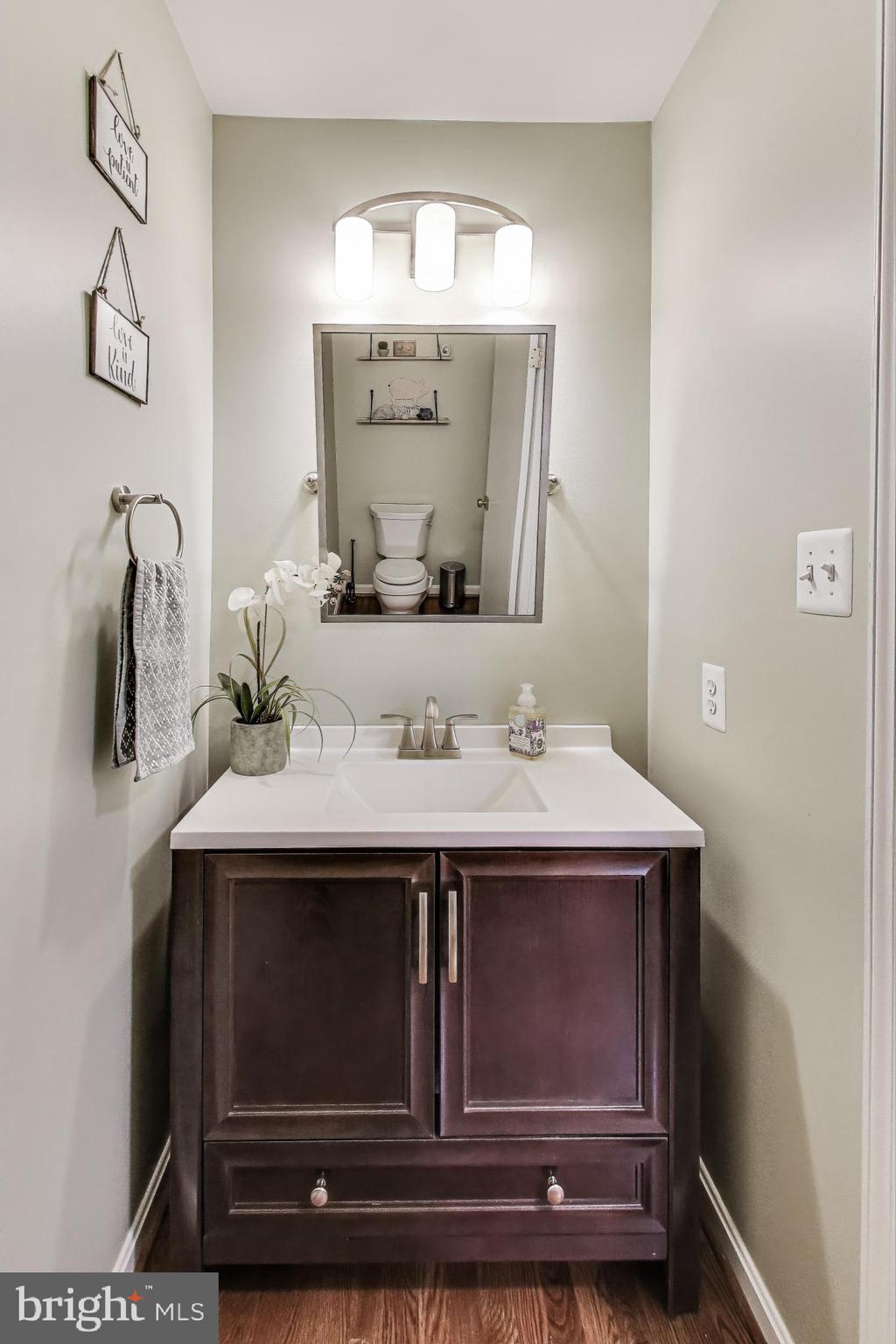 NEAR CLIFTON - Residential