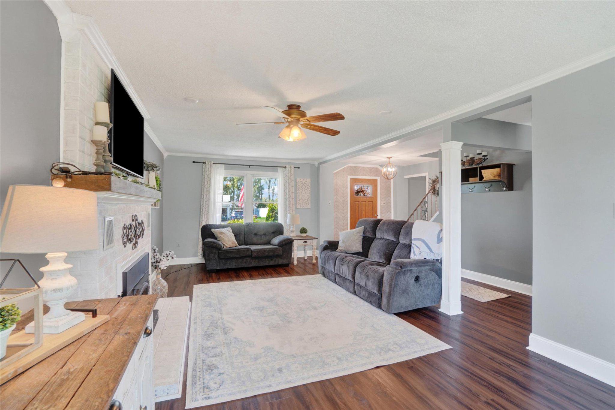 40 INDEPENDENCE DRIVE