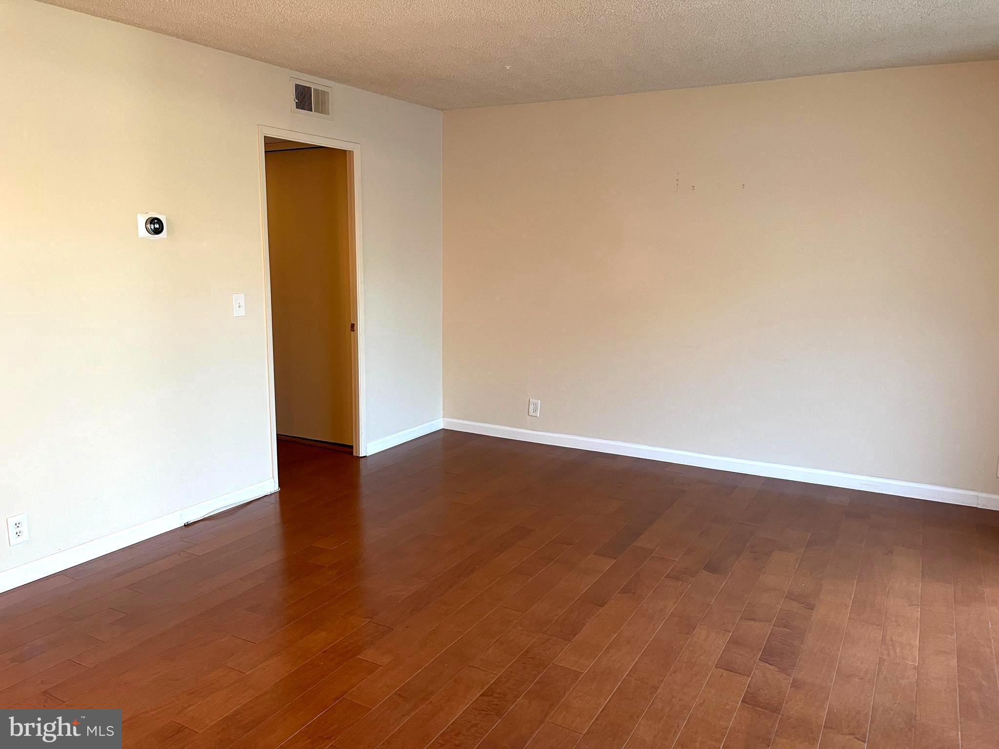 LEISURE WORLD - Residential Lease