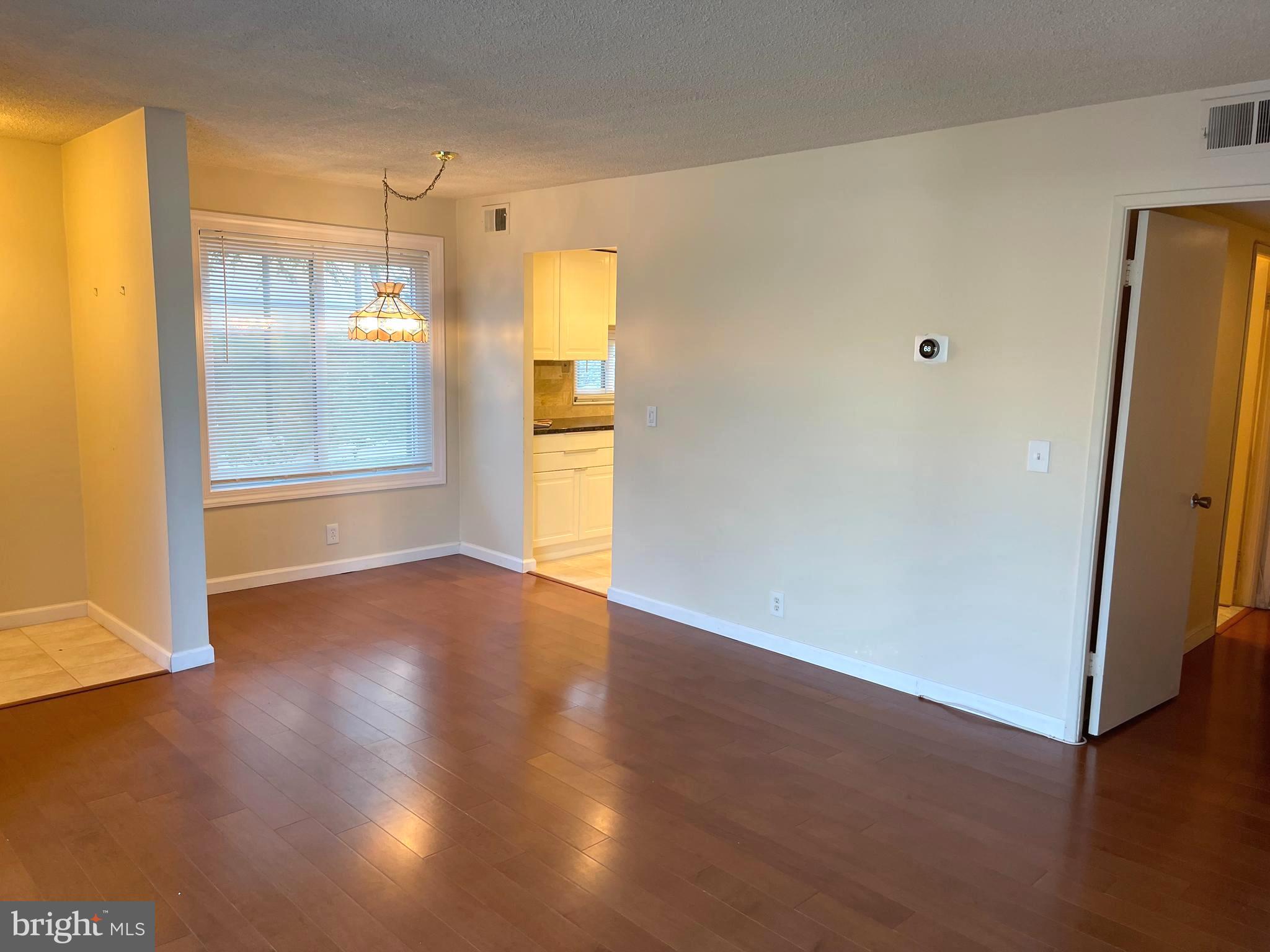 LEISURE WORLD - Residential Lease