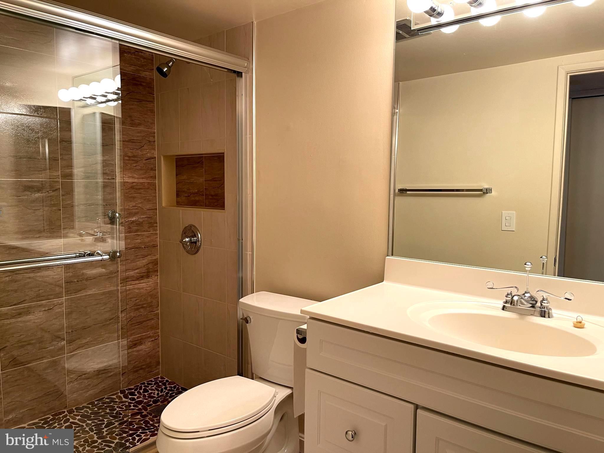 LEISURE WORLD - Residential Lease