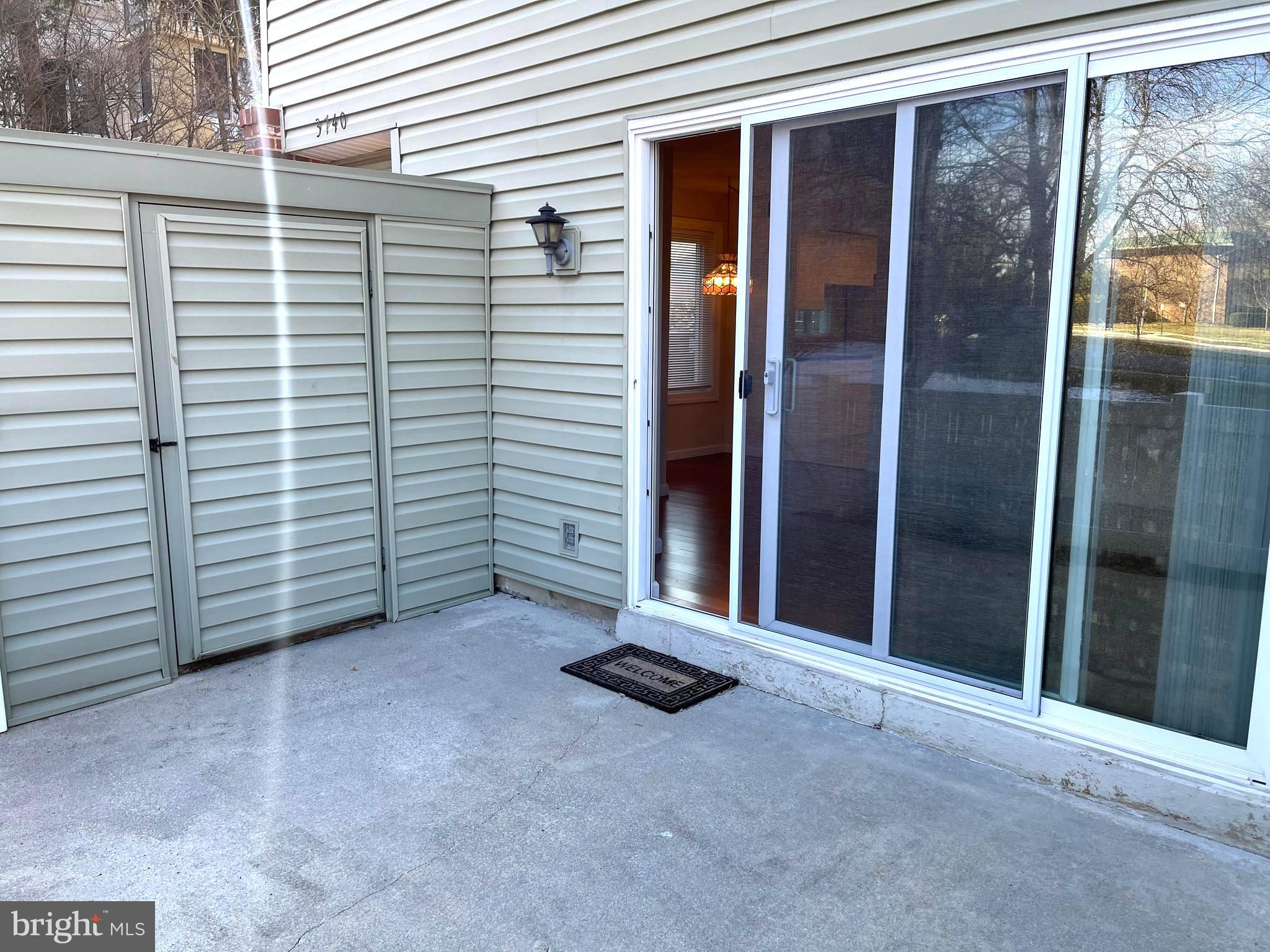 LEISURE WORLD - Residential Lease