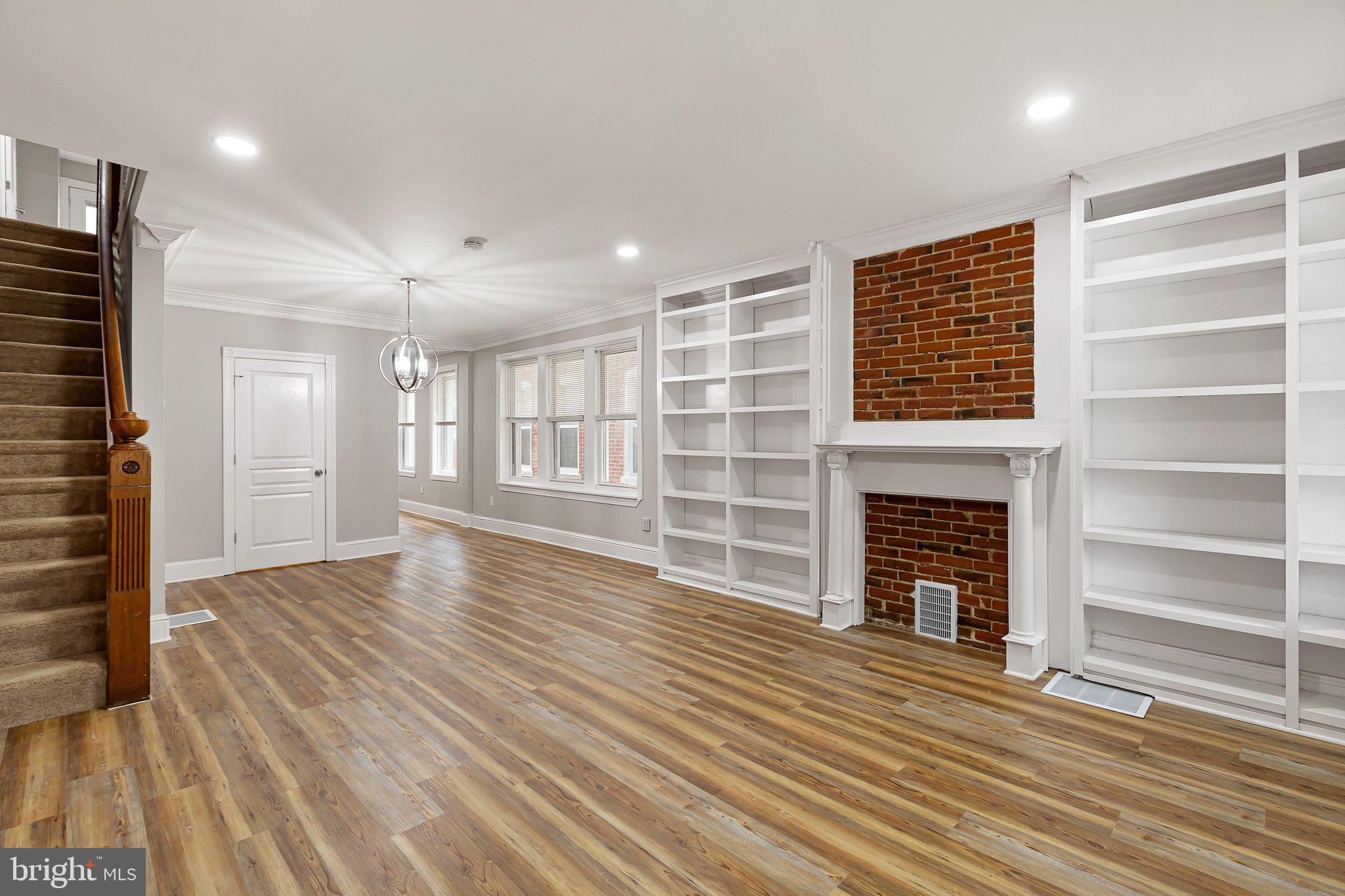 505 MCCABE AVENUE