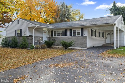 Homes For Sale - 328 Browning Lane<br/> CHERRY HILL, NJ 08003