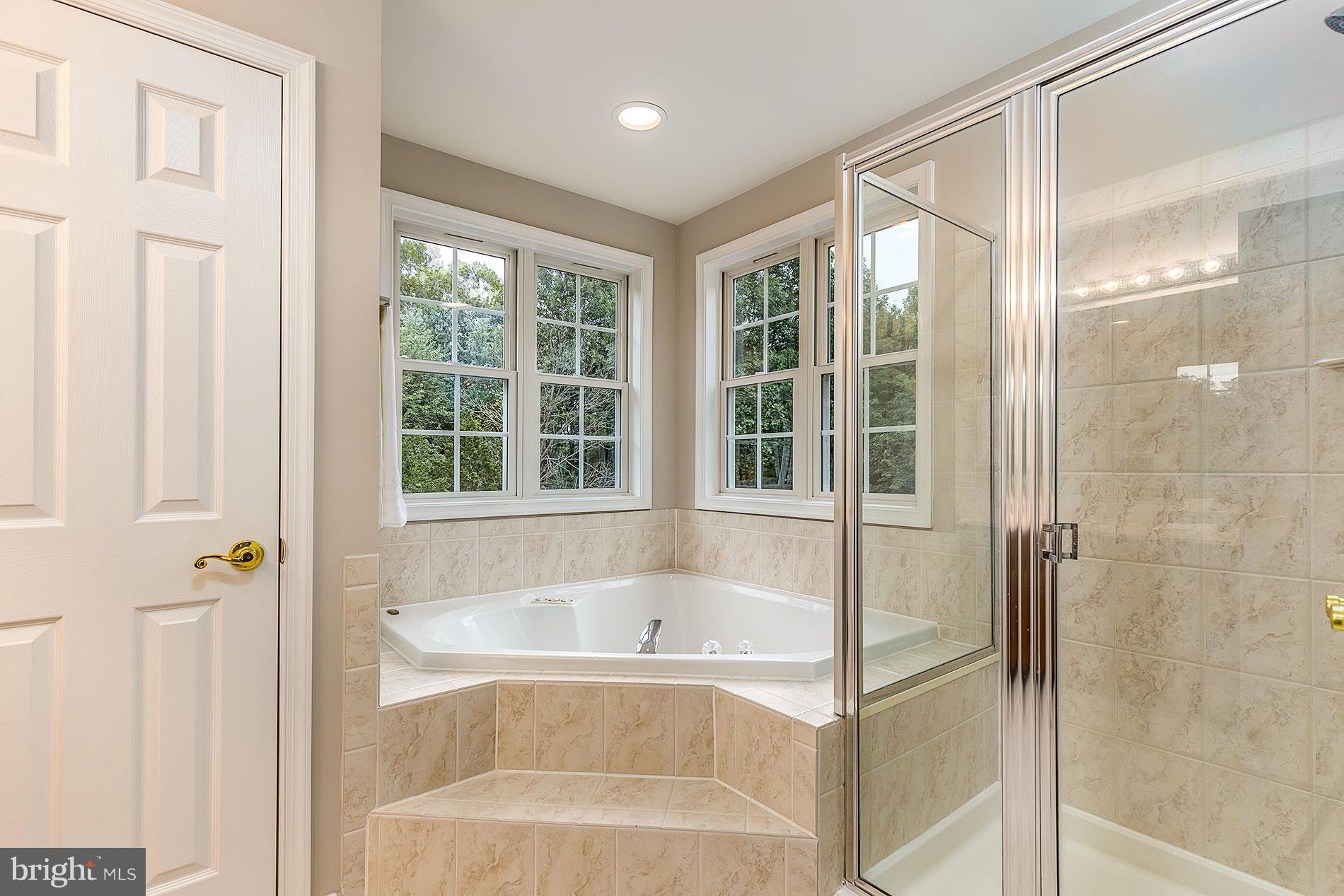 CREEKSIDE - Residential