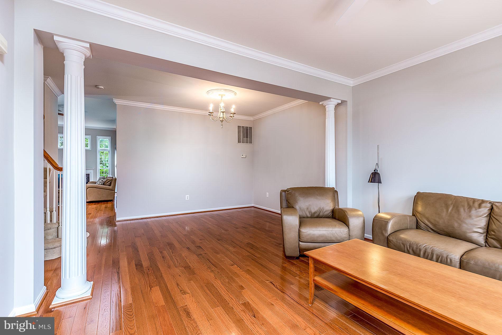 CREEKSIDE - Residential