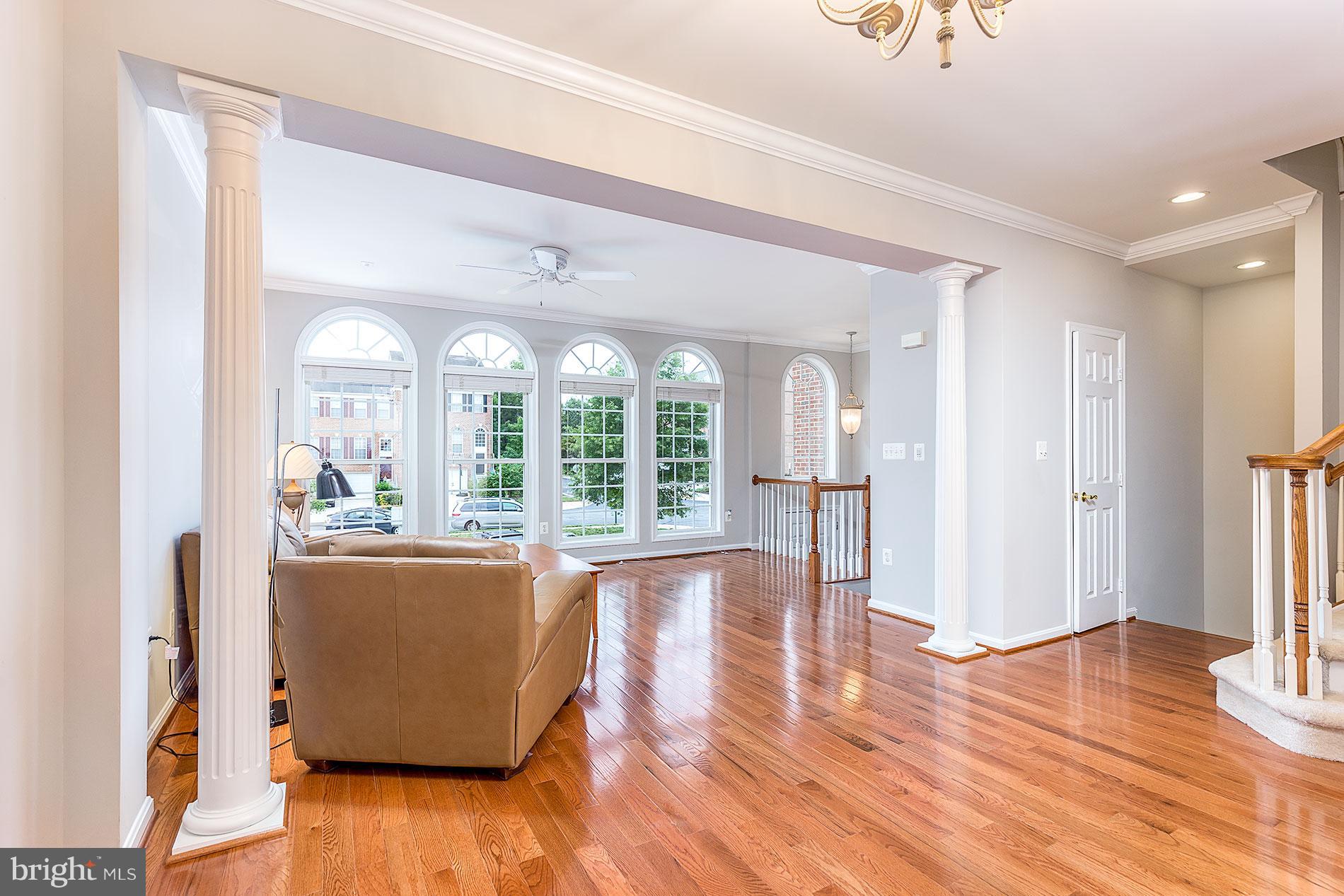 CREEKSIDE - Residential