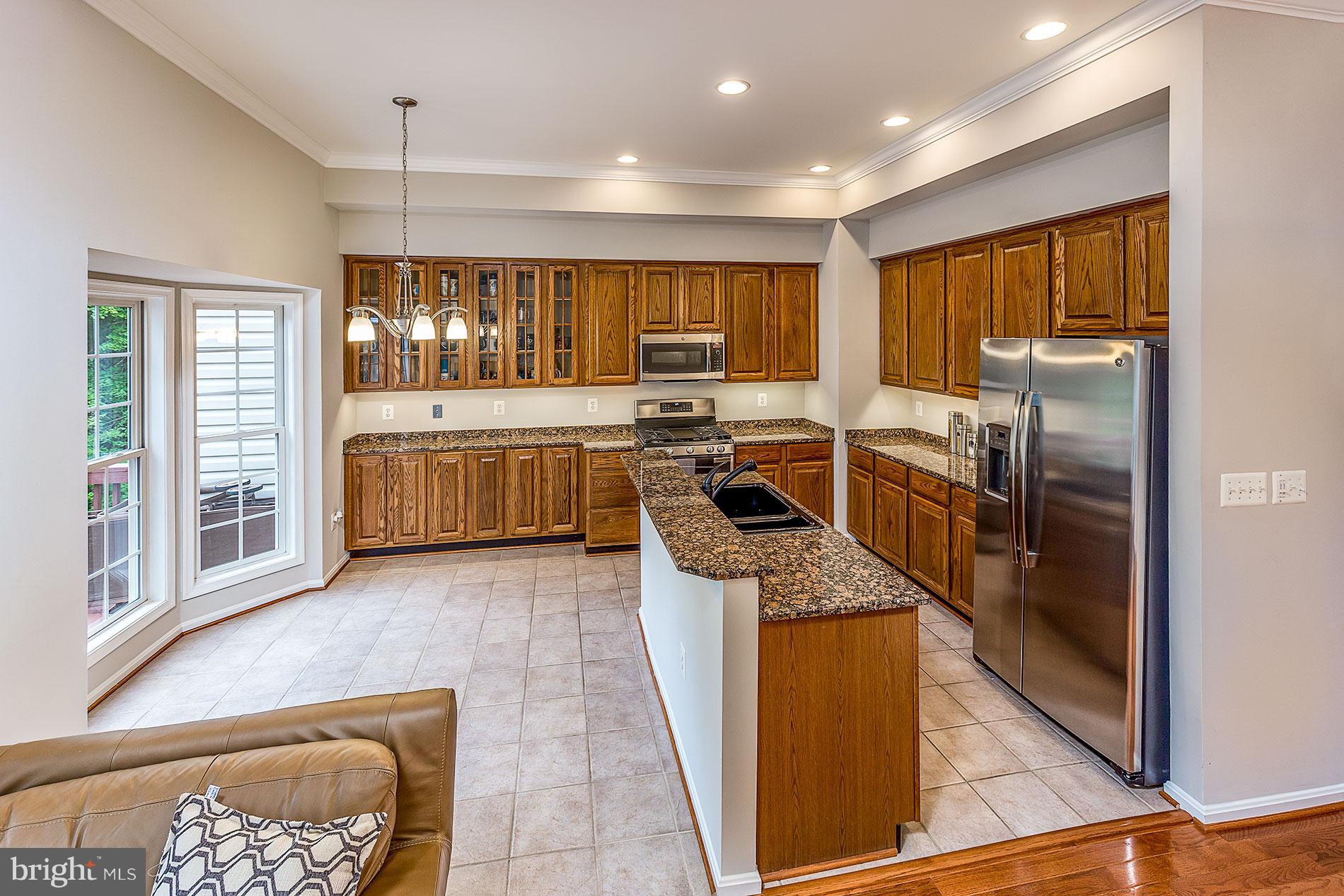 CREEKSIDE - Residential