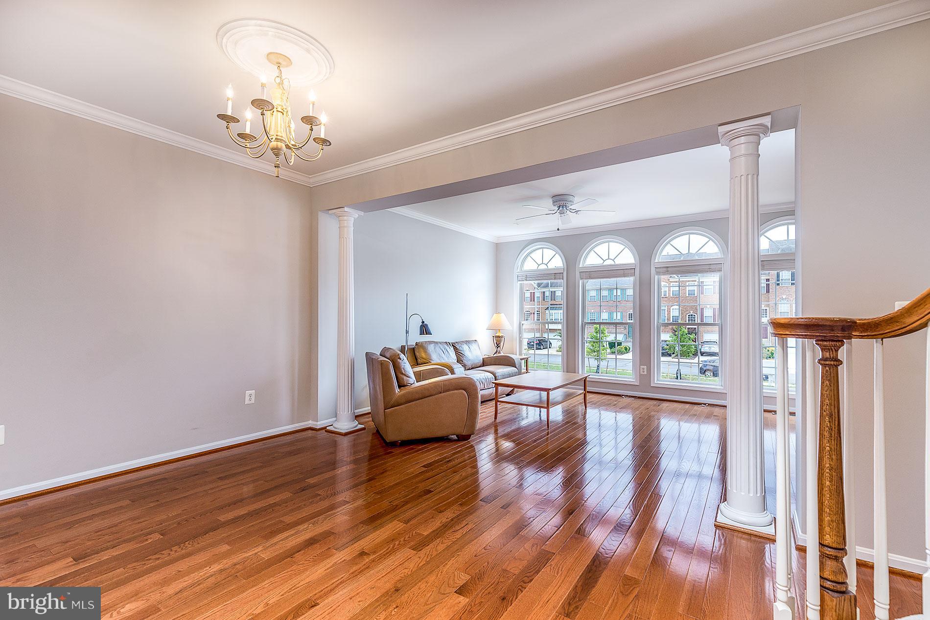 CREEKSIDE - Residential