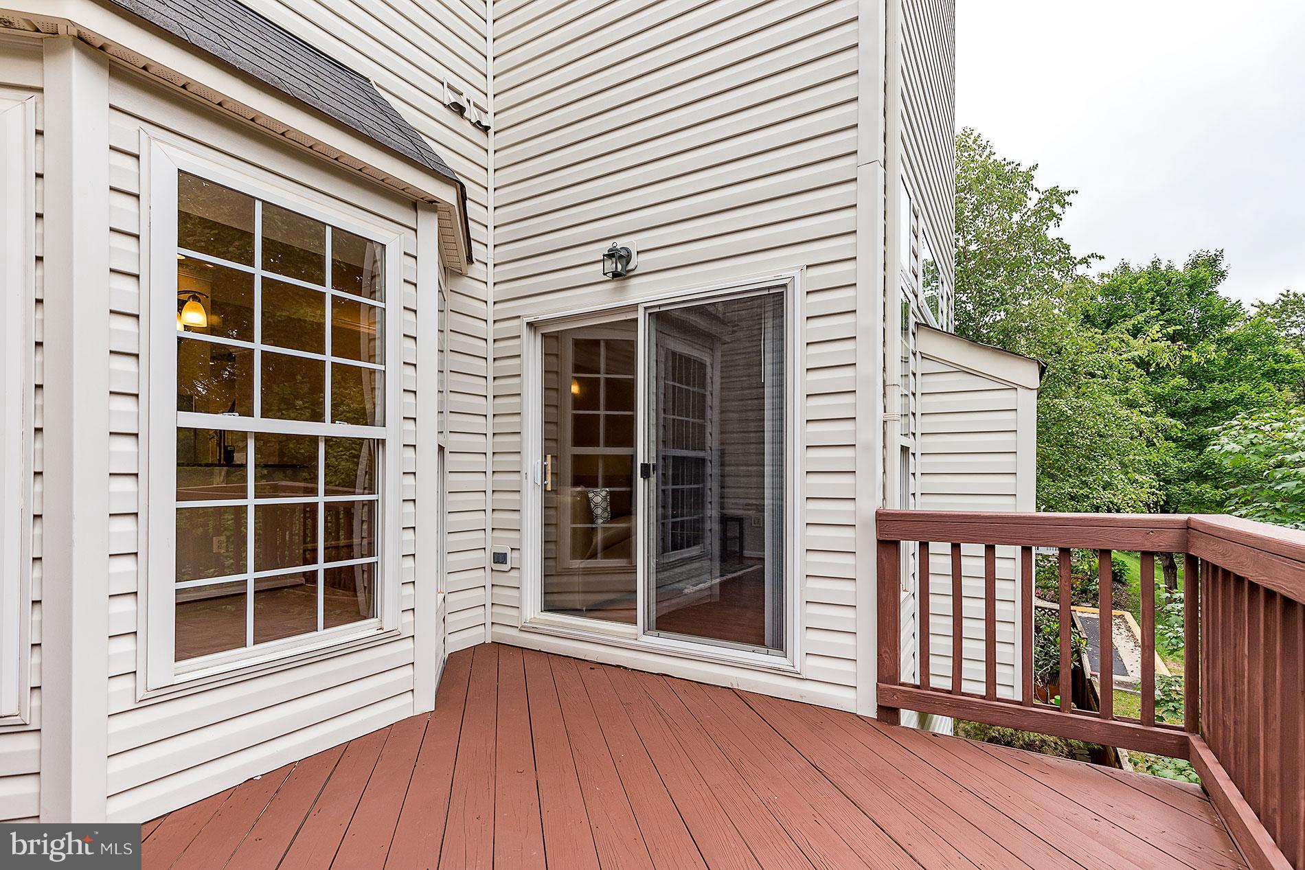 CREEKSIDE - Residential