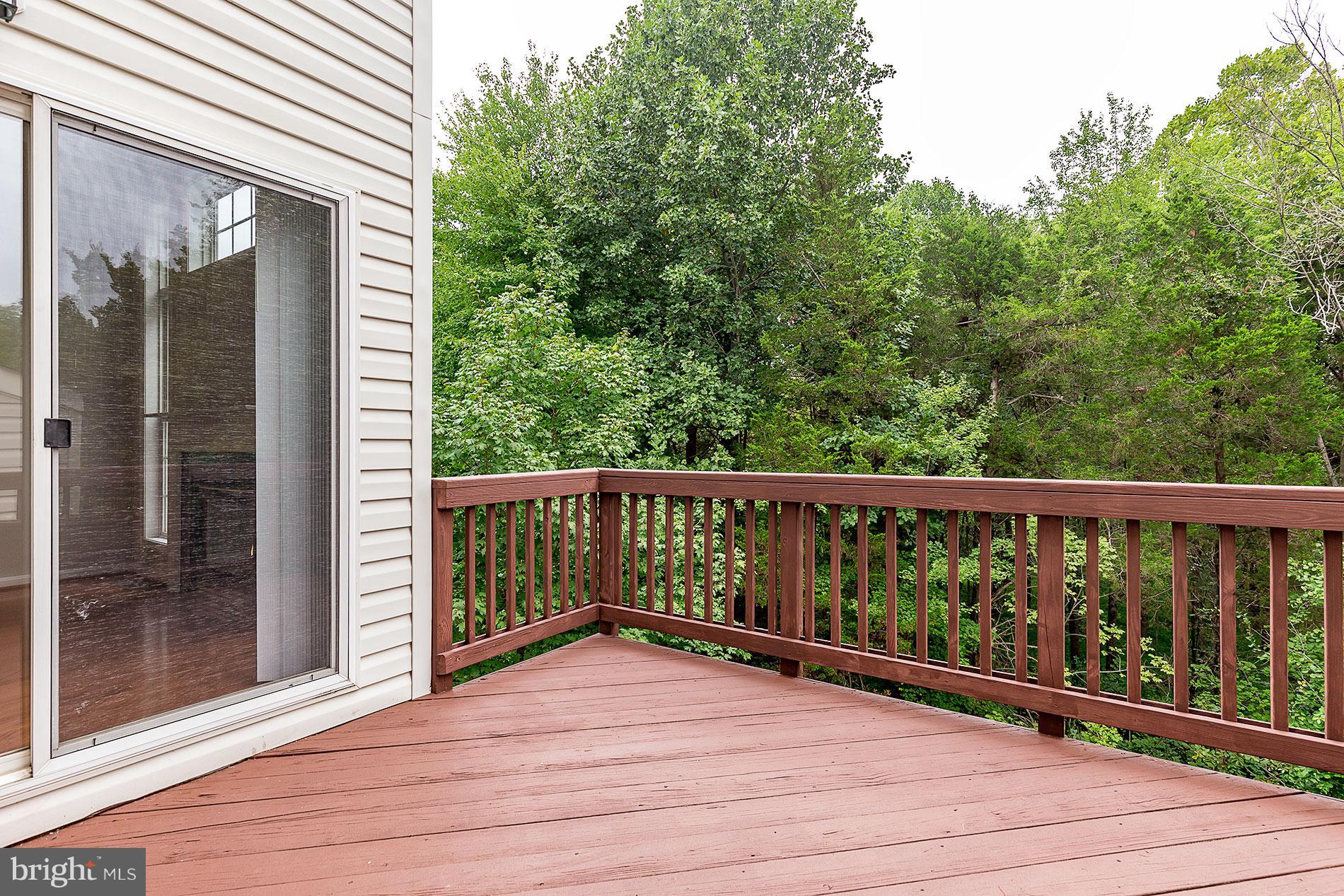 CREEKSIDE - Residential