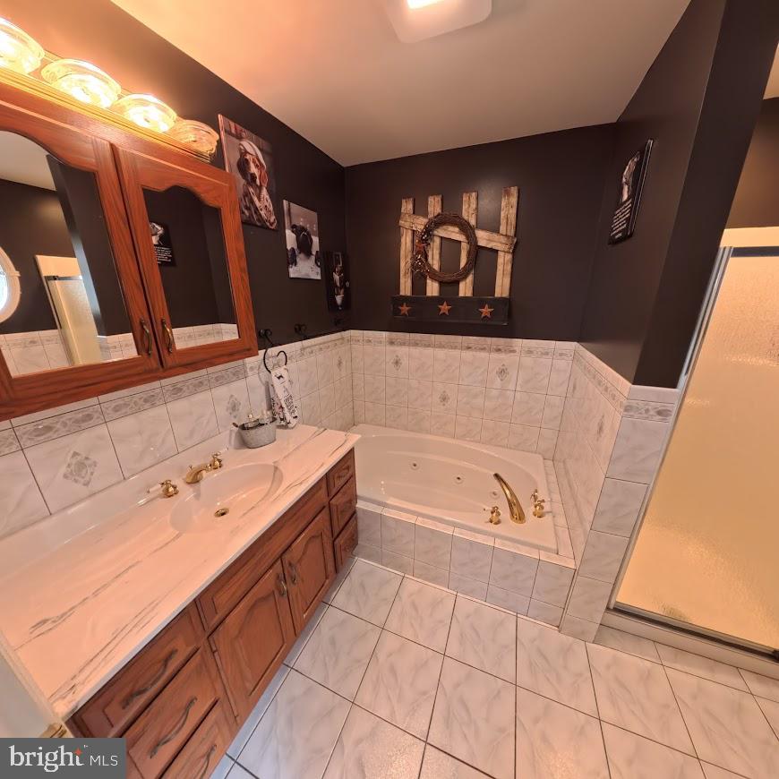 CRESSWELL GARDENS - Residential