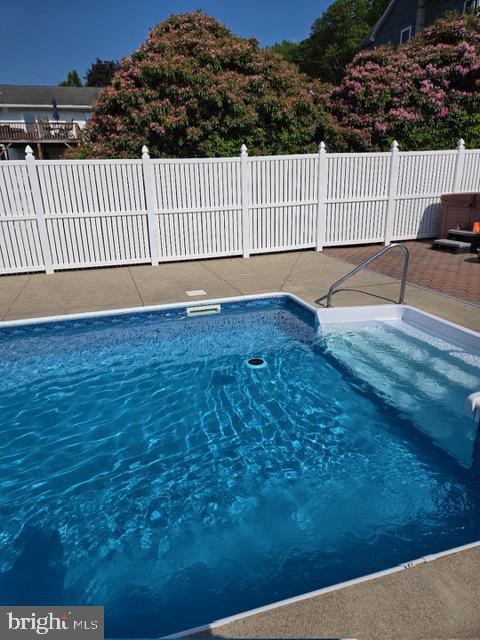 CRESSWELL GARDENS - Residential