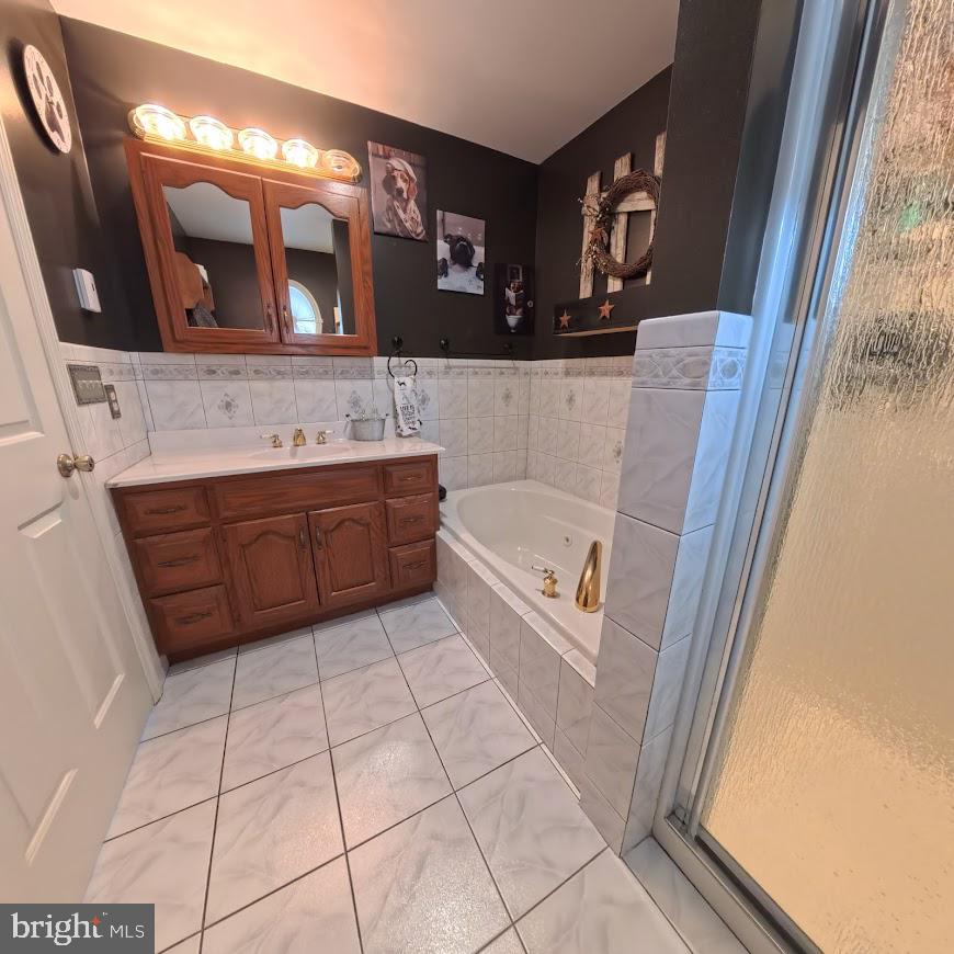 CRESSWELL GARDENS - Residential