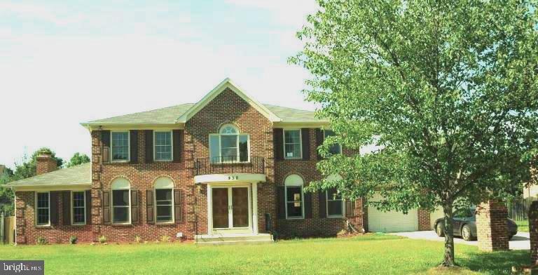 The property is priced to sell and nestled in the beautiful Tantallion North Community. There are 4 bedrooms on the upper level and 2 full bath (one in master bedroom) 4 additional bedrooms are in the basement as well as another full bath. The half bathroom located on the first floor is perfect for guests. There are 2 wood burning fireplaces located in the basement recreation room and the upstairs family room.
This property has so much to offer including brand new wall to wall carpeting on the upper and main levels.
HVAC 3yrs old or less, the roof was replaced in 2017