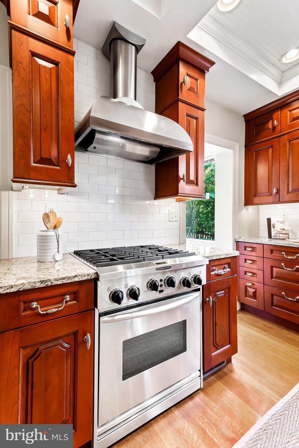 HOMELAND HISTORIC DISTRICT - Residential