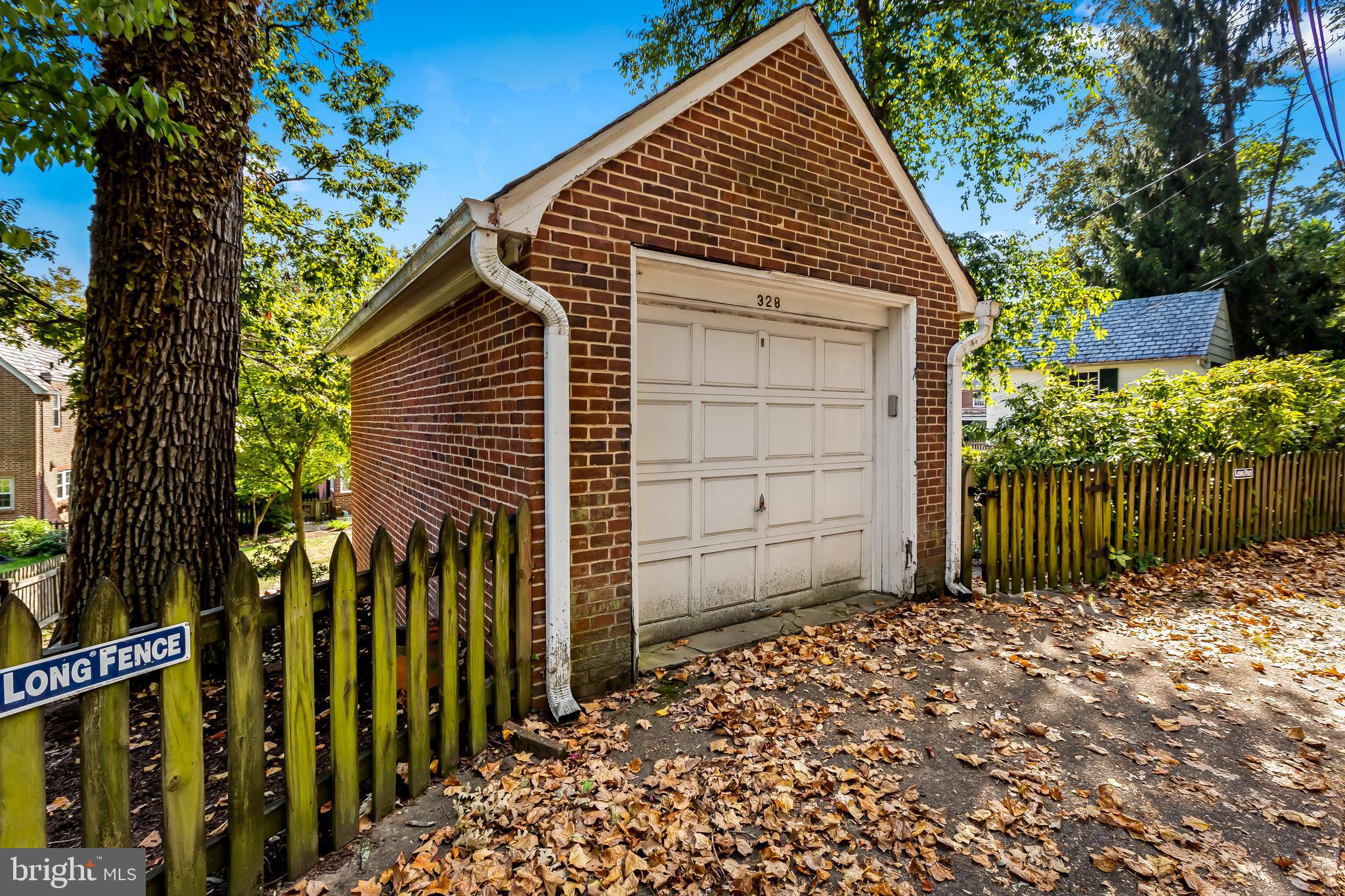 HOMELAND HISTORIC DISTRICT - Residential