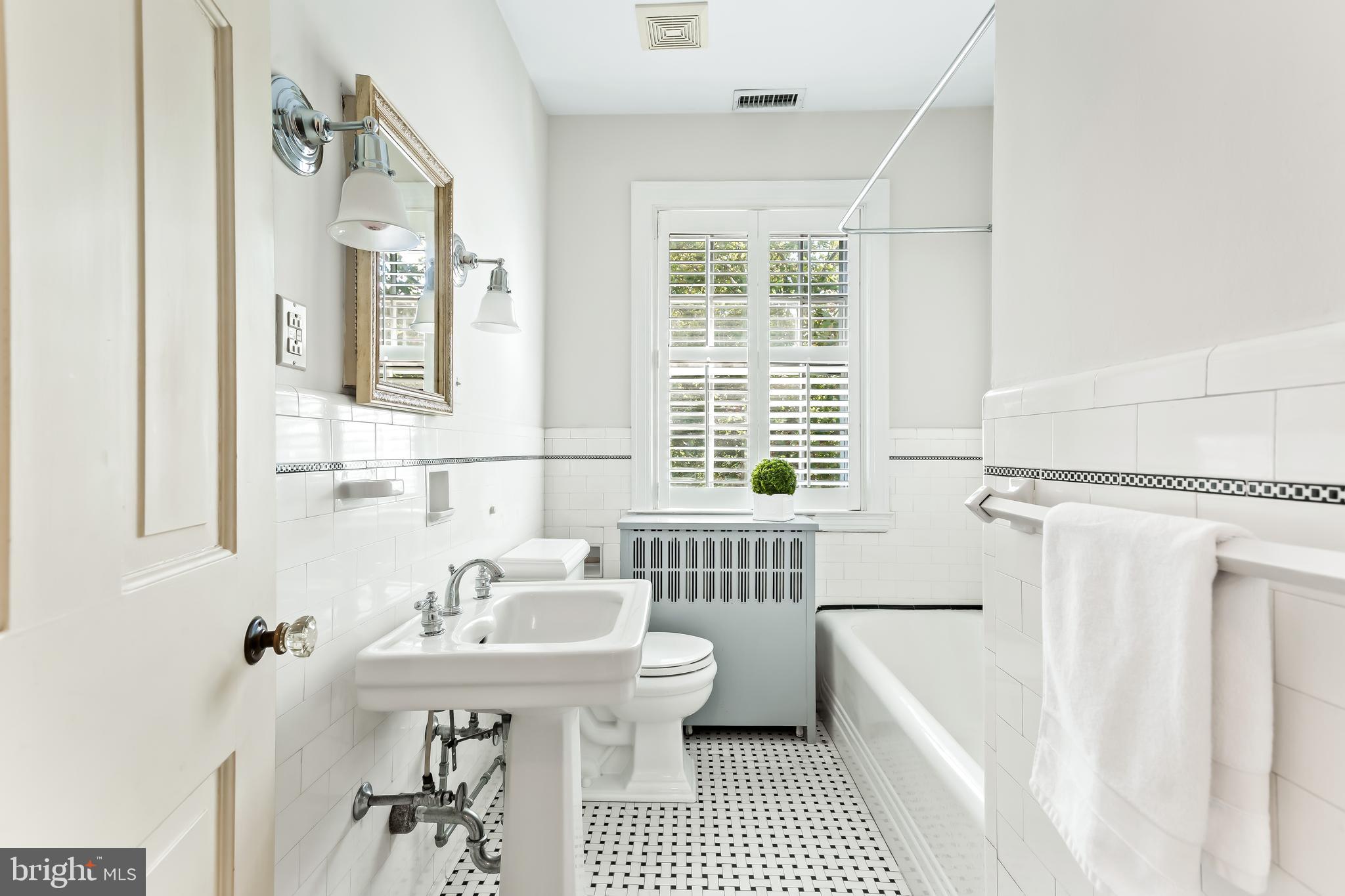 HOMELAND HISTORIC DISTRICT - Residential