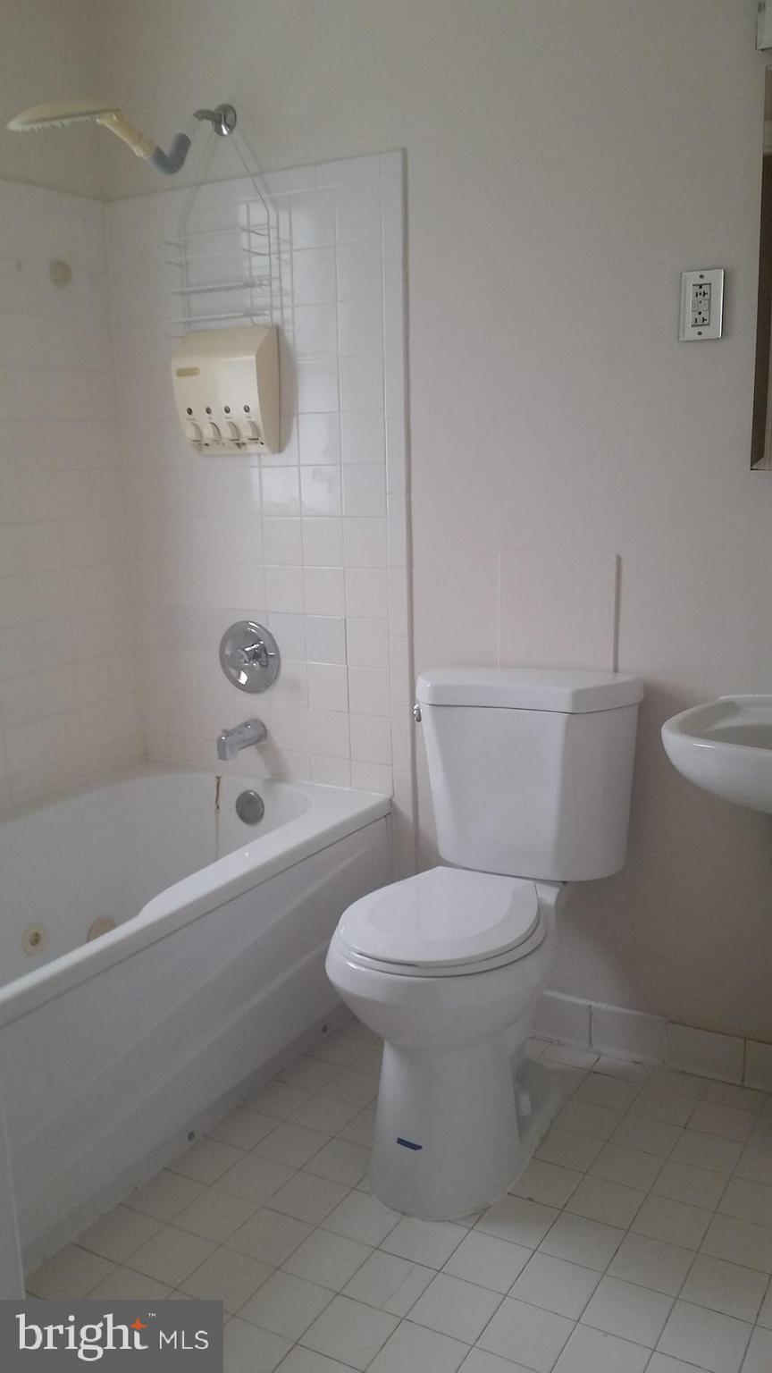 WINDSOR HILLS - Residential Lease