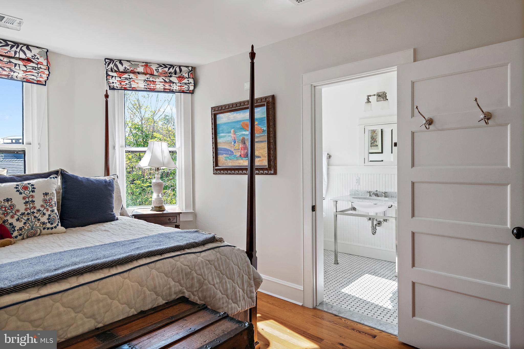 MURRAY HILL - Residential