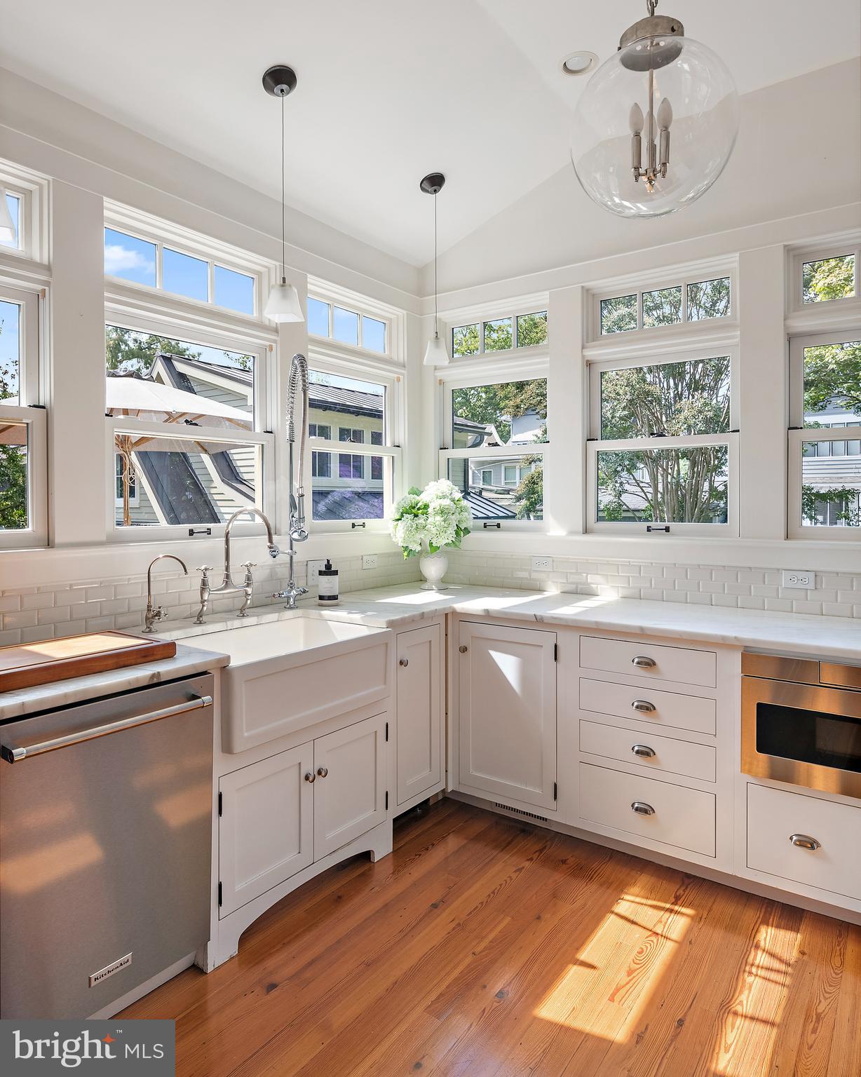 MURRAY HILL - Residential