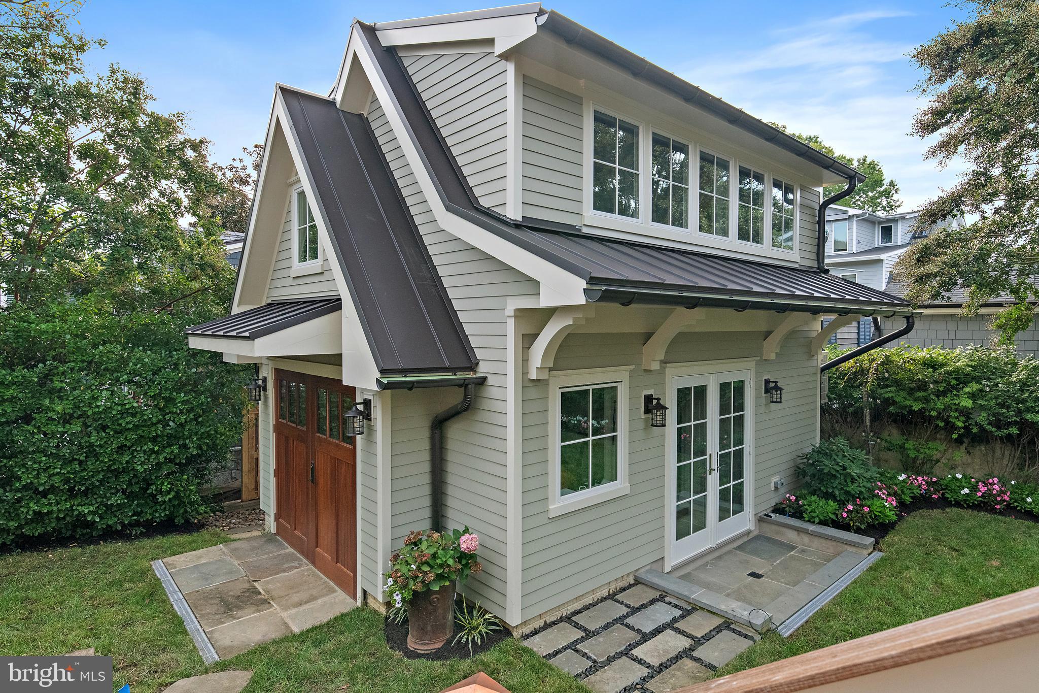 MURRAY HILL - Residential