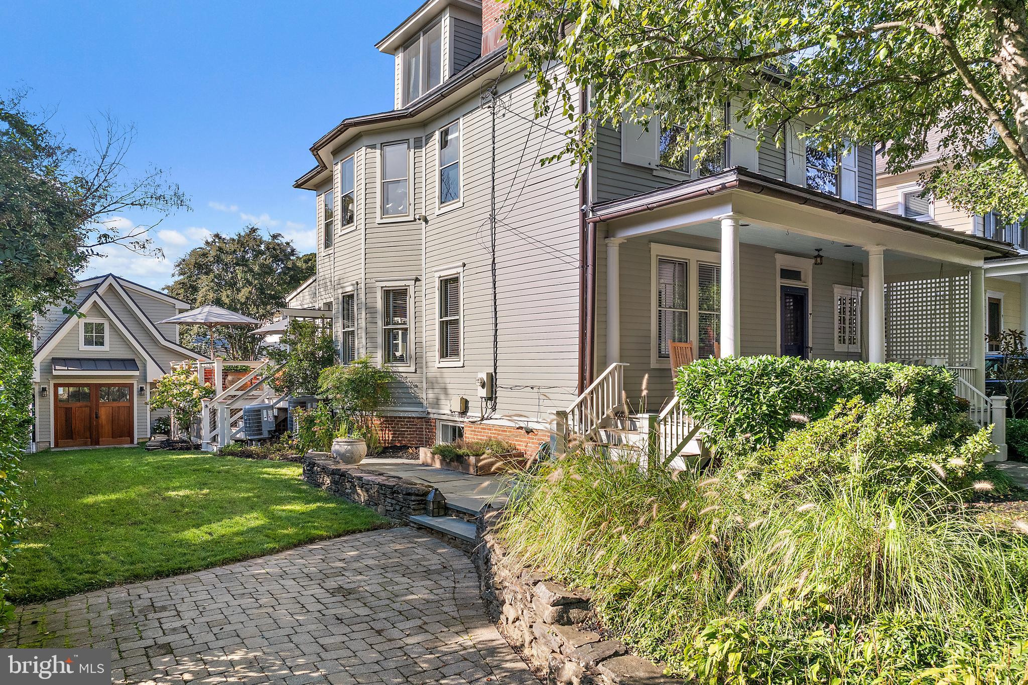 MURRAY HILL - Residential