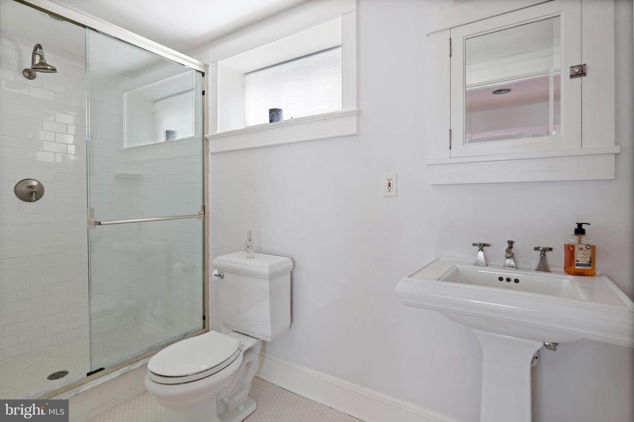 MURRAY HILL - Residential