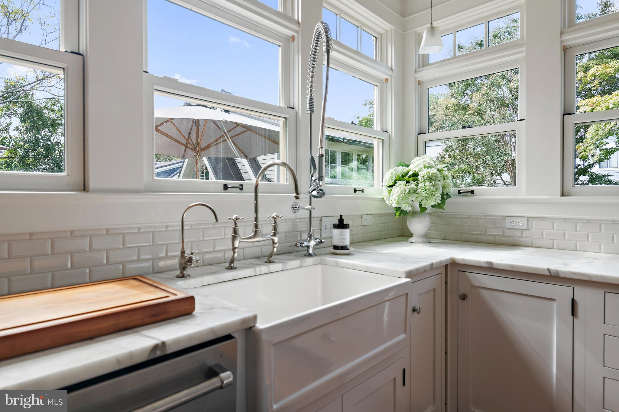 MURRAY HILL - Residential