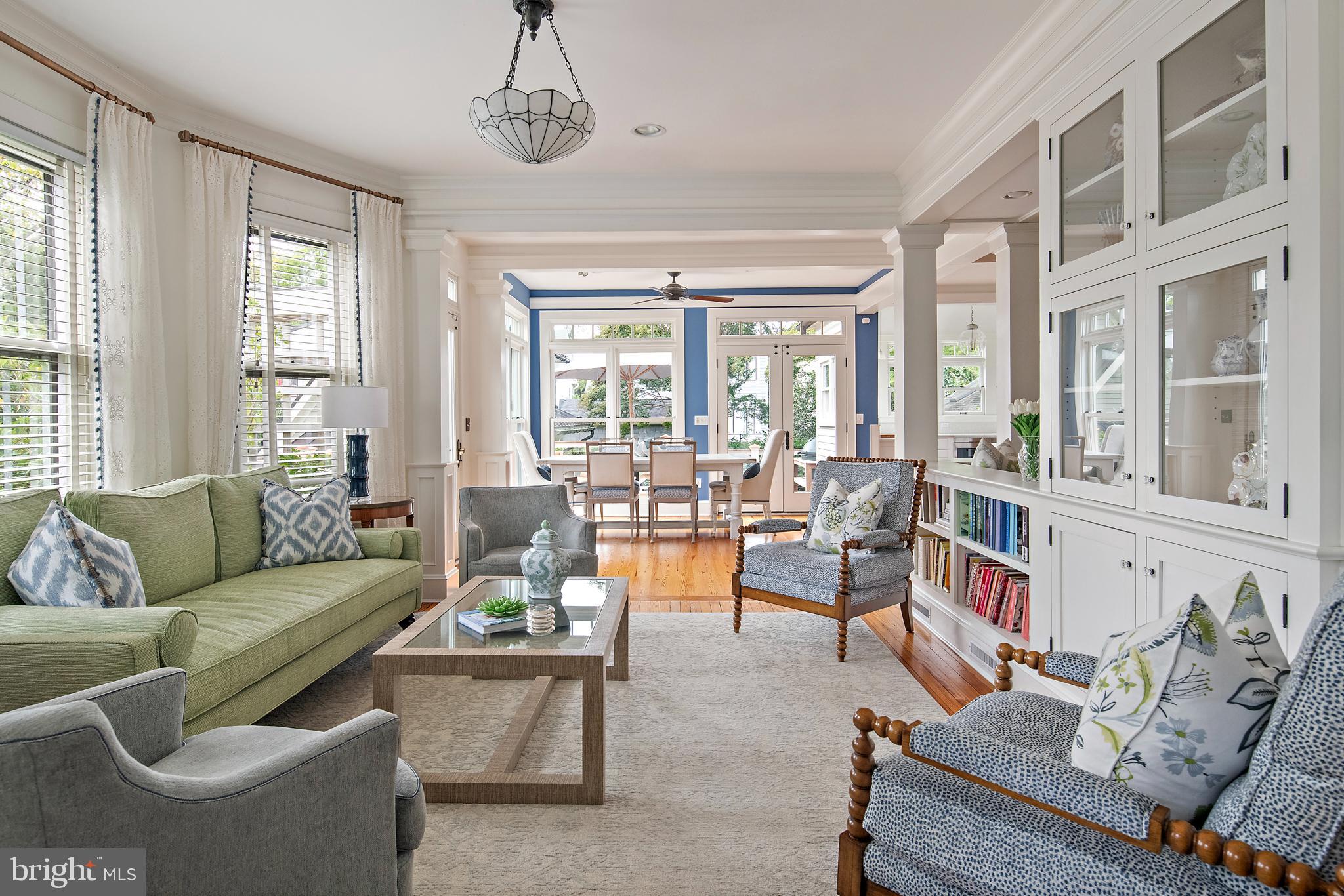 MURRAY HILL - Residential