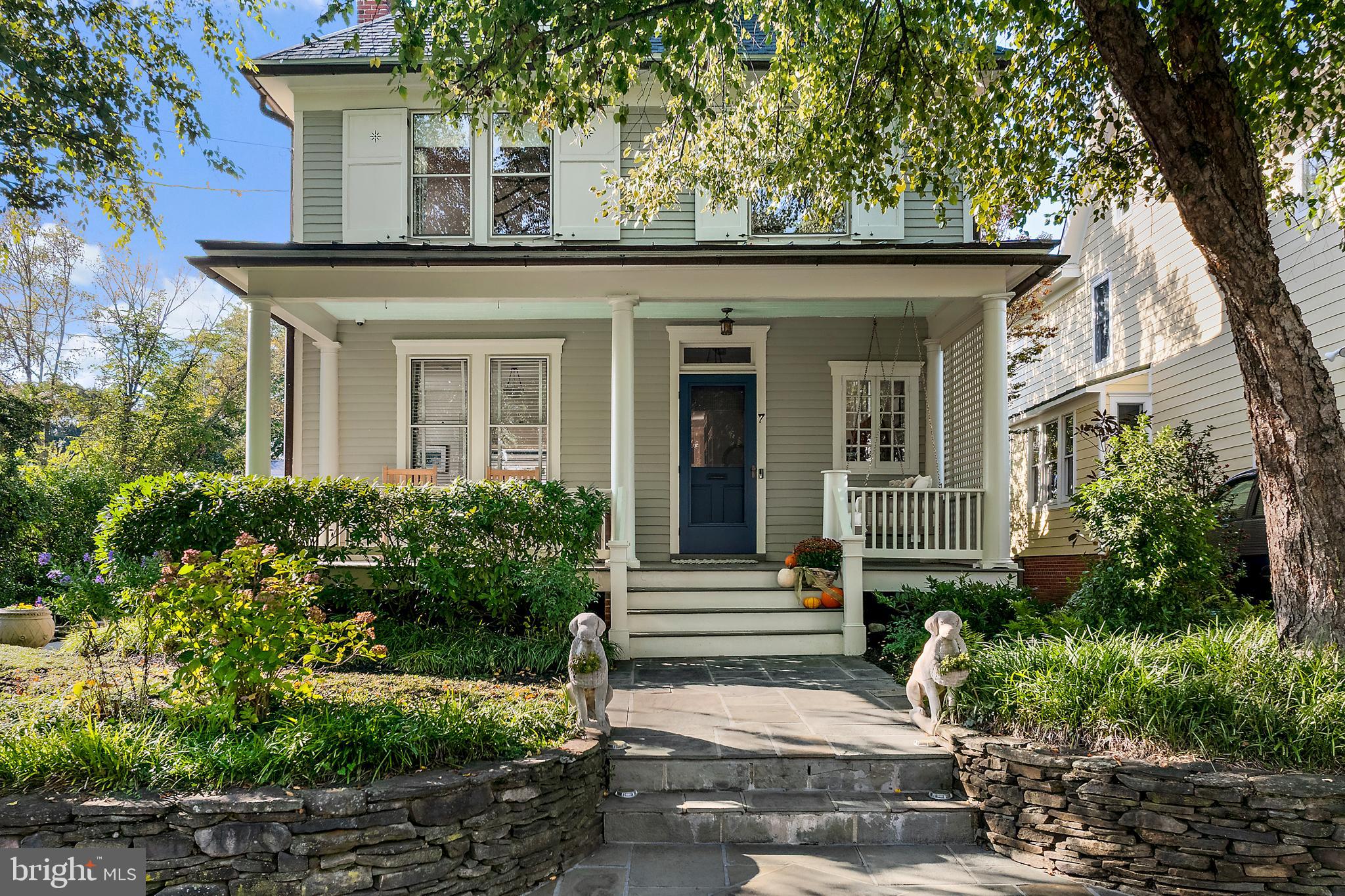 MURRAY HILL - Residential