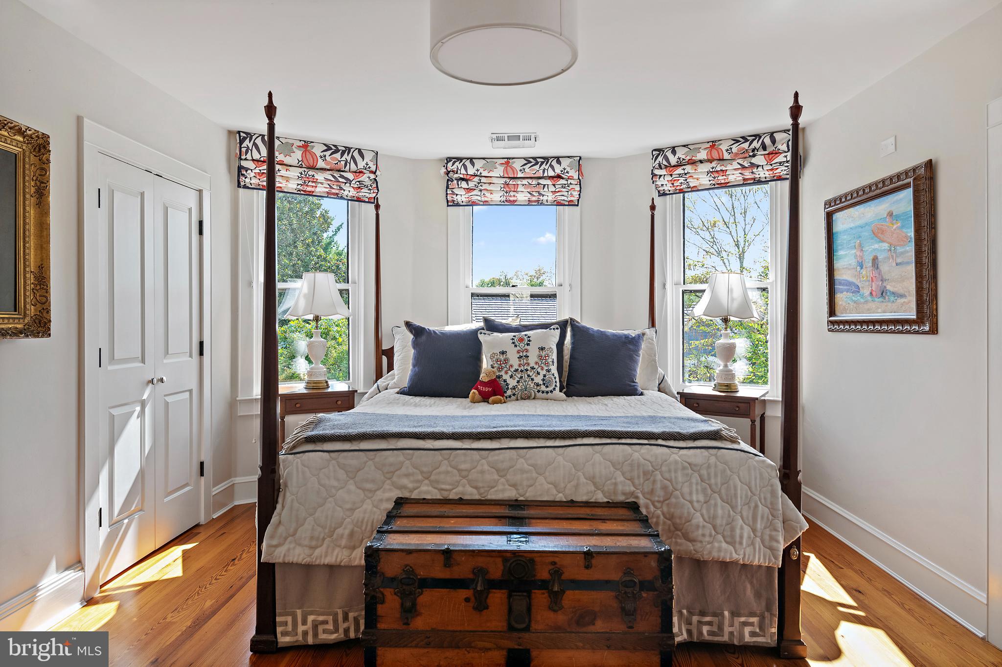 MURRAY HILL - Residential